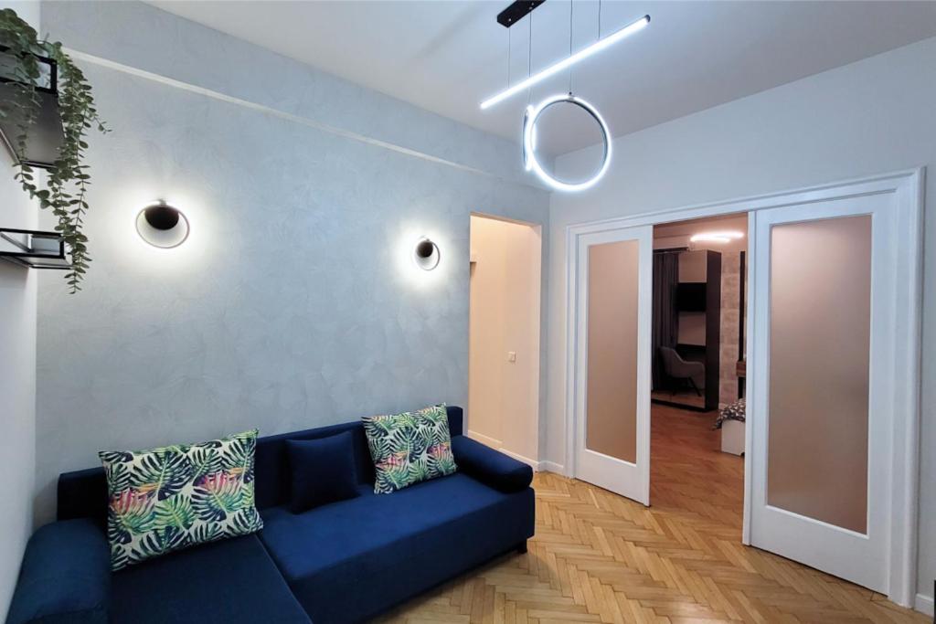 Comfort Corner - 1a *