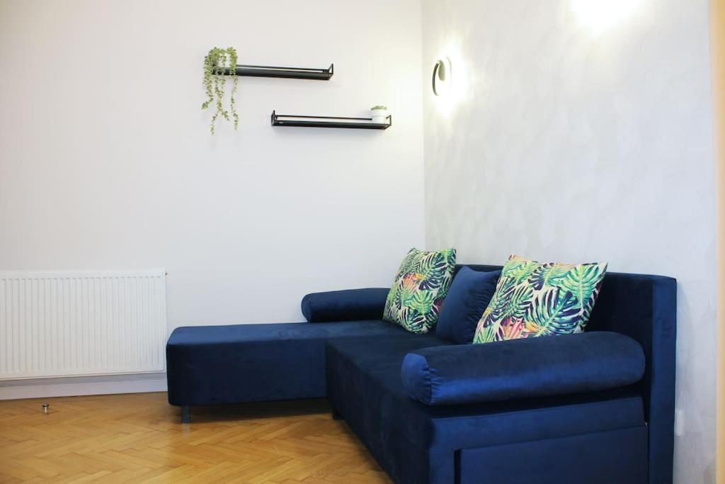Comfort Corner - 1a