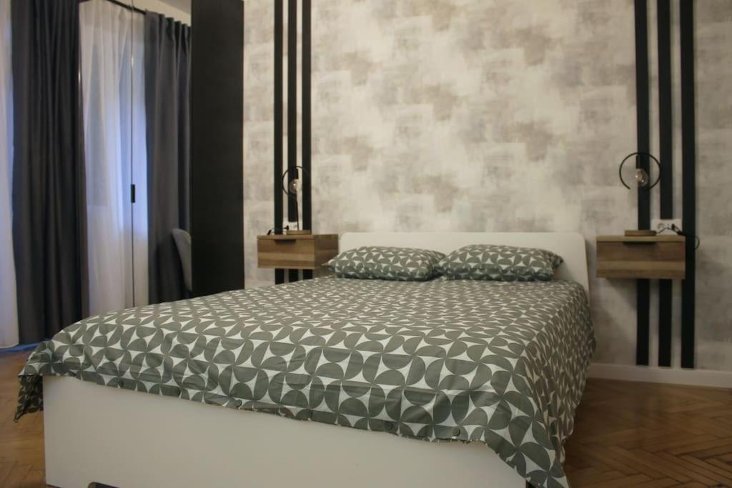 Comfort Corner - 1a
