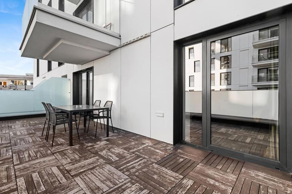 Apartment Luxurious Vibe In The Business Center, Views Bucharest