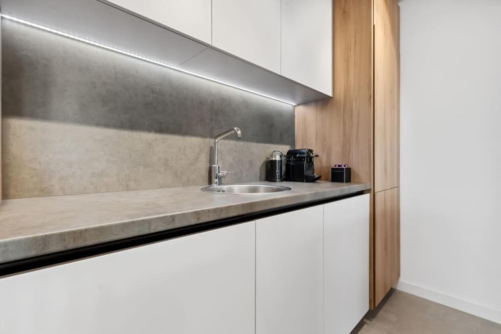 Luxurious Vibe In The Business Center, Views * Bucharest