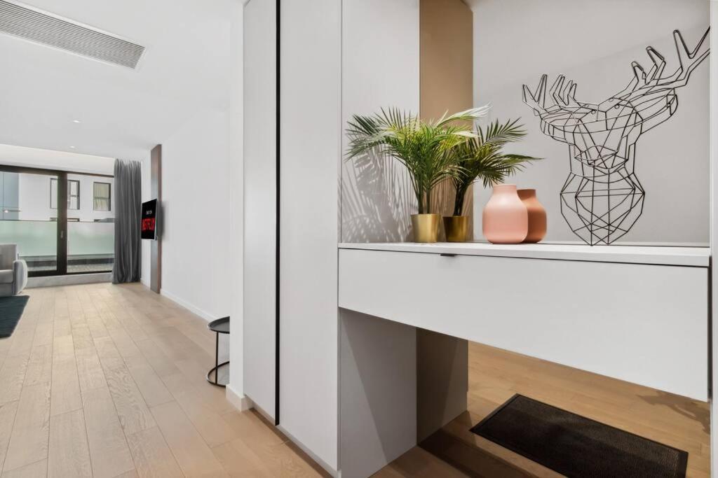 Luxurious Vibe In The Business Center, Views Bucharest