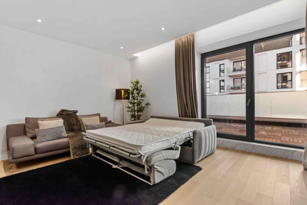 Apartment Luxurious Vibe In The Business Center, Views Bucharest