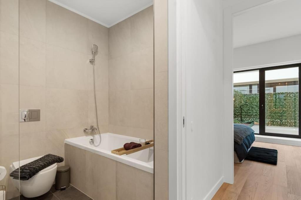 Business Panorama Loft 5star Location, Queen Beds Apartment Bucharest