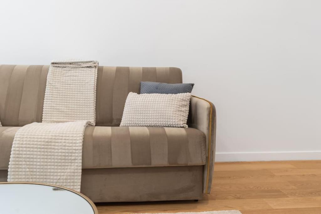 Business Panorama Loft 5star Location, Queen Beds