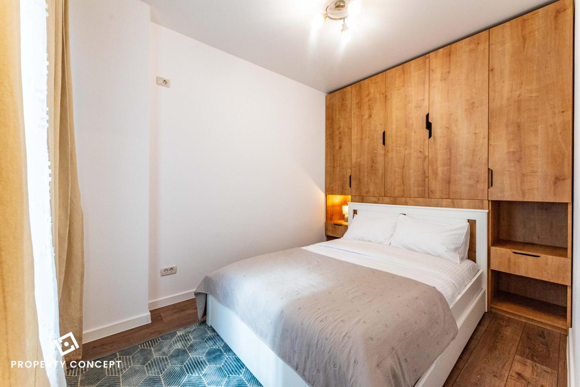 827 Apartament