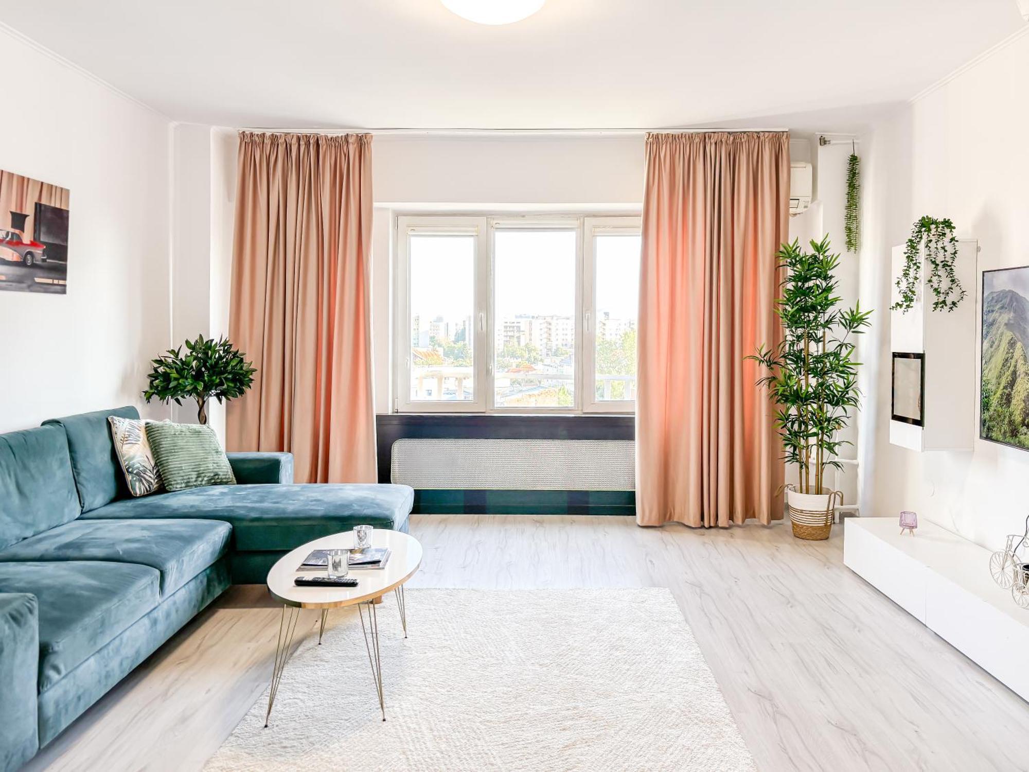 Chic & Modern In Center Apartament