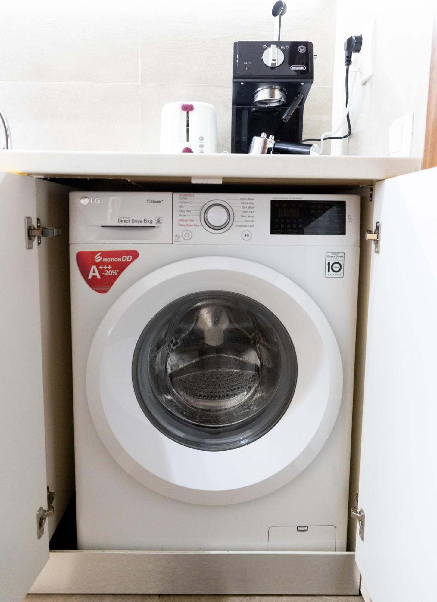 Apartamento Old Town Oasis - Secured Parking Nearby - Self Check In - Metro Station At 1min *