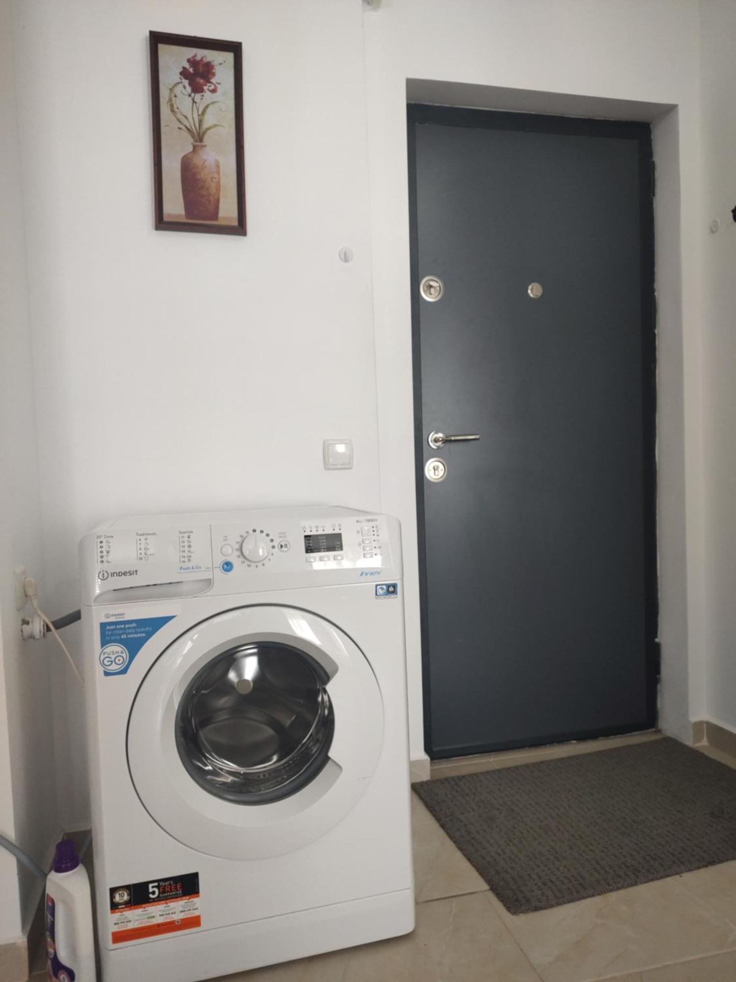 Apartamento Luxury 2 Free Parking Air Conditioning Espresso Netflix Superb Modern Bright View Balcony Self Check In Militari