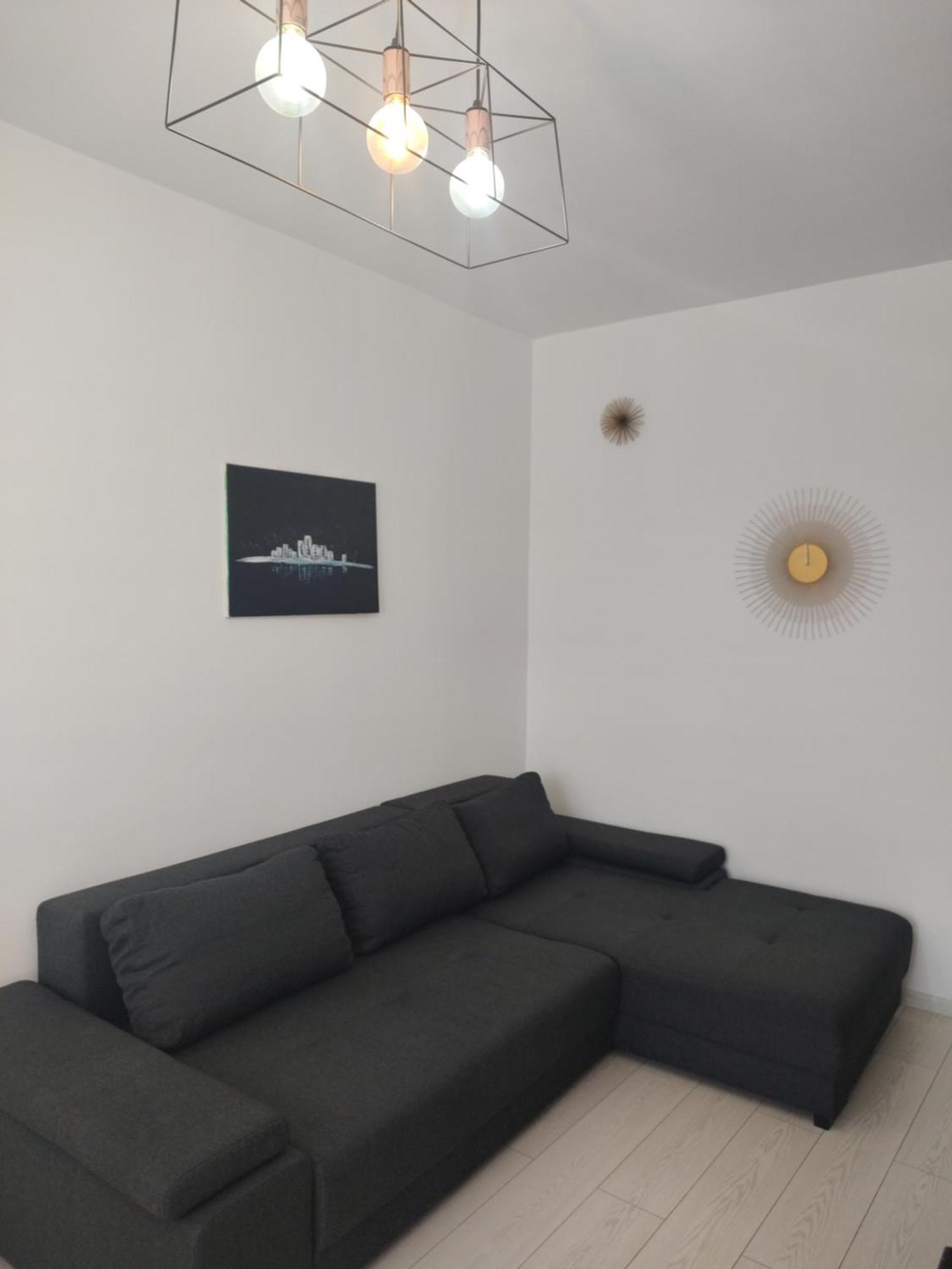 Luxury 2 Free Parking Air Conditioning Espresso Netflix Superb Modern Bright View Balcony Self Check In Militari Apartment *