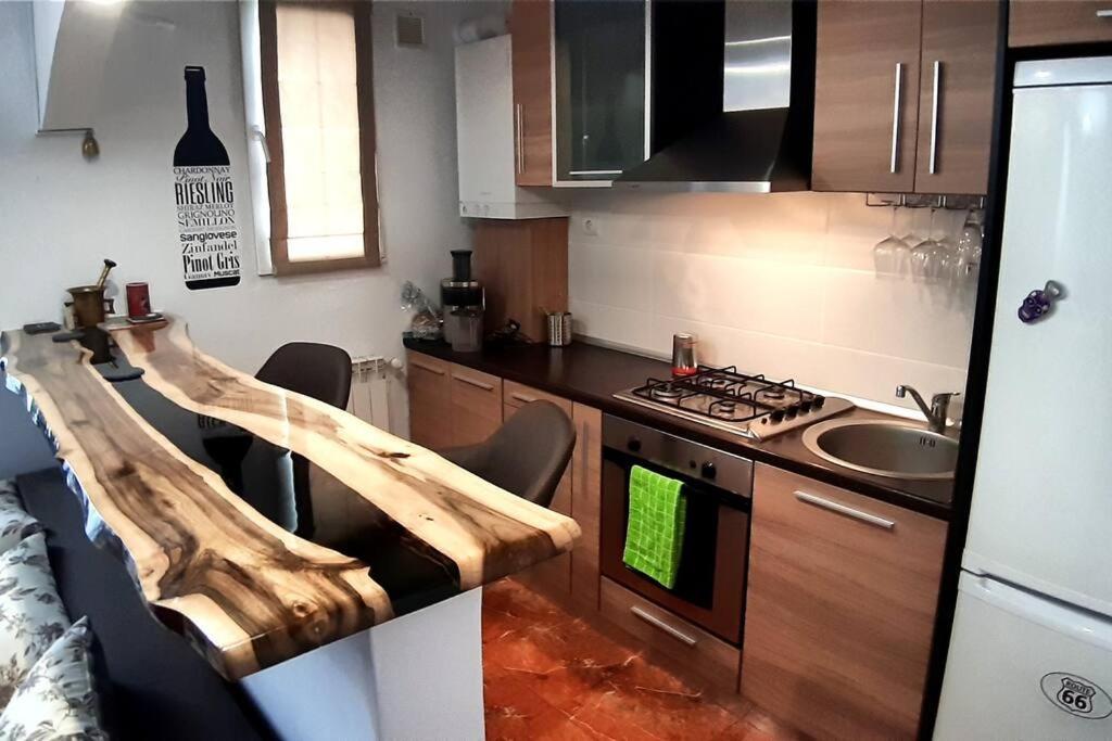 Apartment Cosy 1 Bed Flat Domenii, Herastrau, Elias, Veruvis Bucharest