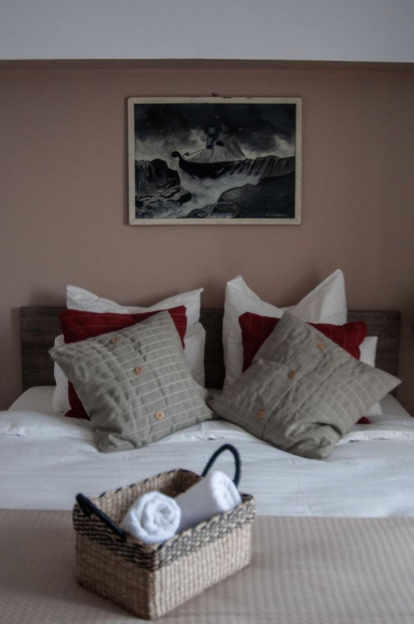 Apartment National Arena Retreat, 3 Bedroom Stylish, Cozy Flat *