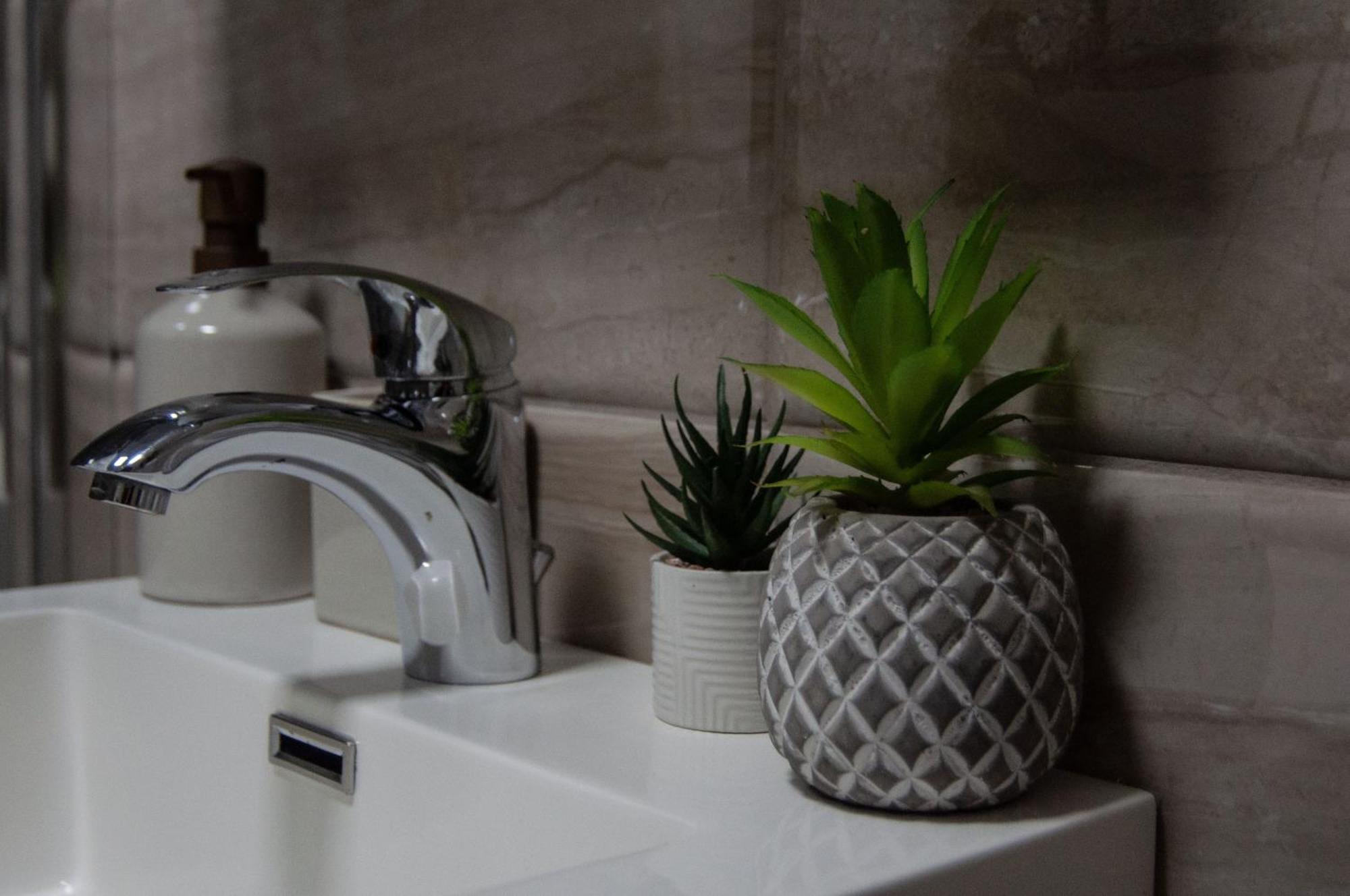 Apartment National Arena Retreat, 3 Bedroom Stylish, Cozy Flat Bucharest