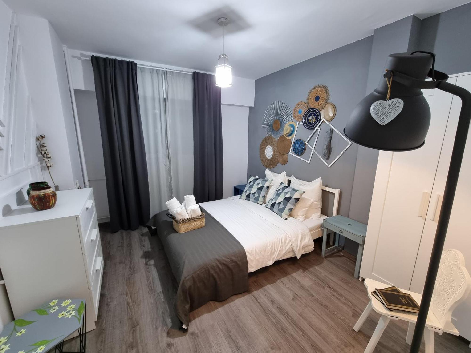 National Arena Retreat, 3 Bedroom Stylish, Cozy Flat Apartment Bucharest