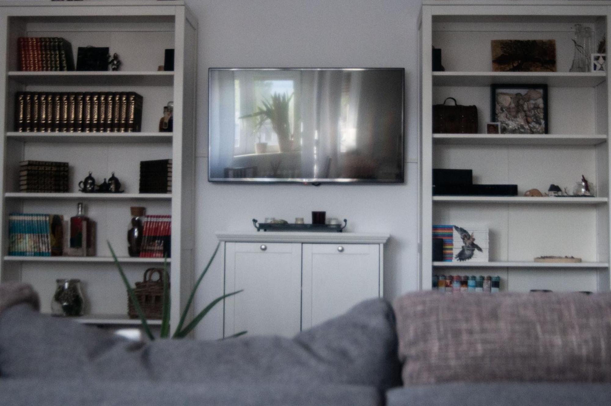 National Arena Retreat, 3 Bedroom Stylish, Cozy Flat * Bucharest