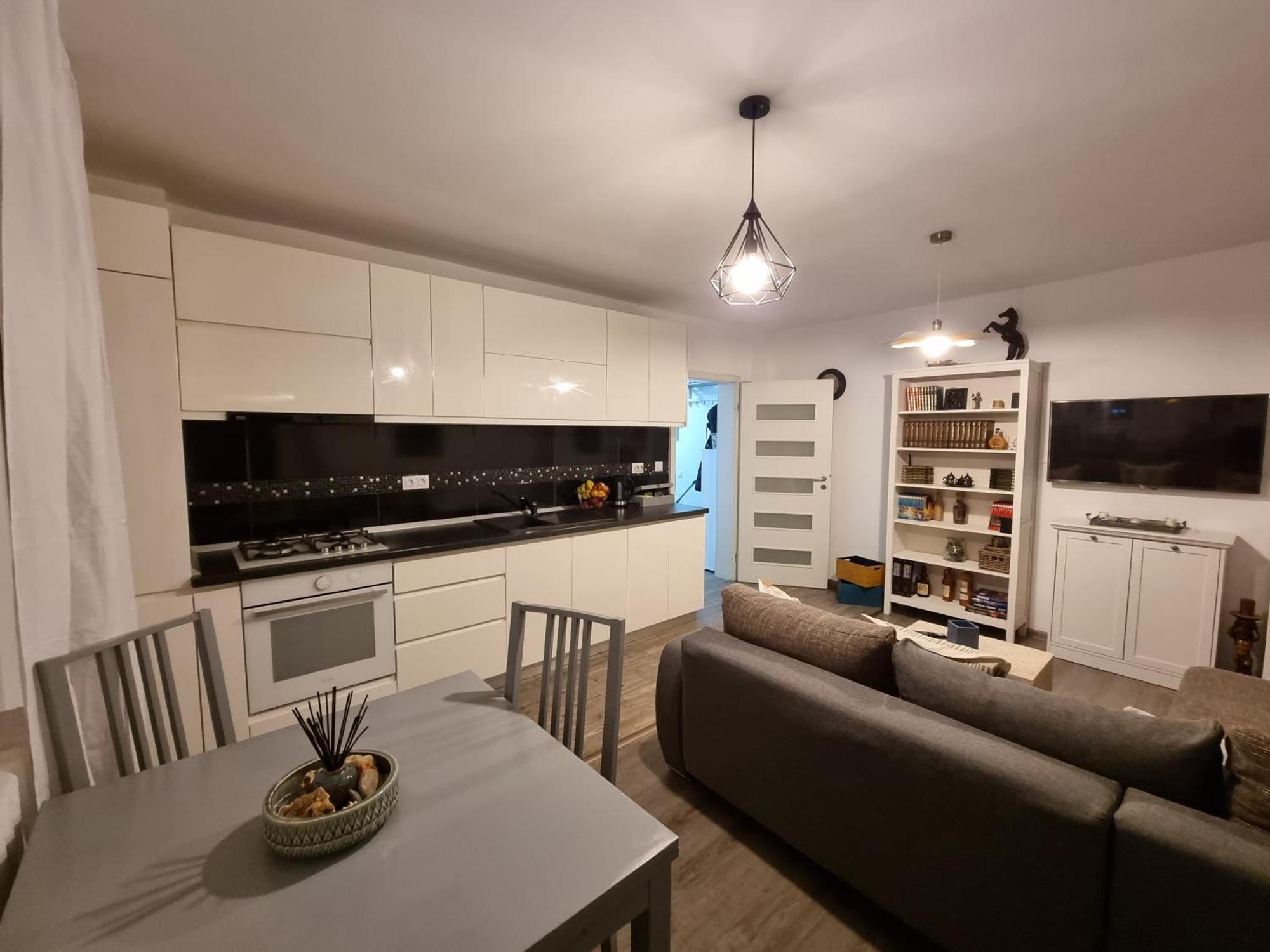 National Arena Retreat, 3 Bedroom Stylish, Cozy Flat Apartment