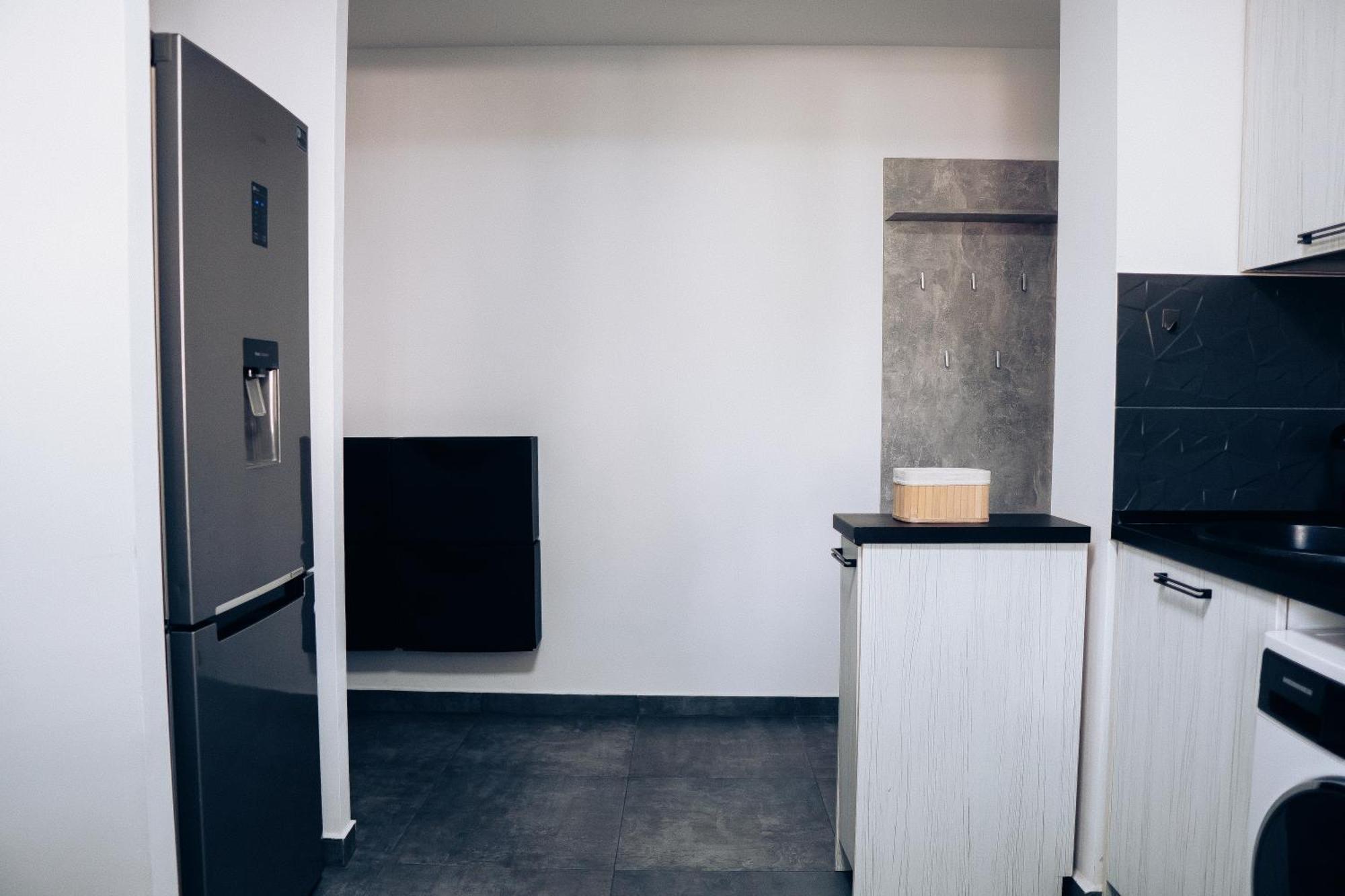 Apartment Getaway 2-rooms Near The Bucharest