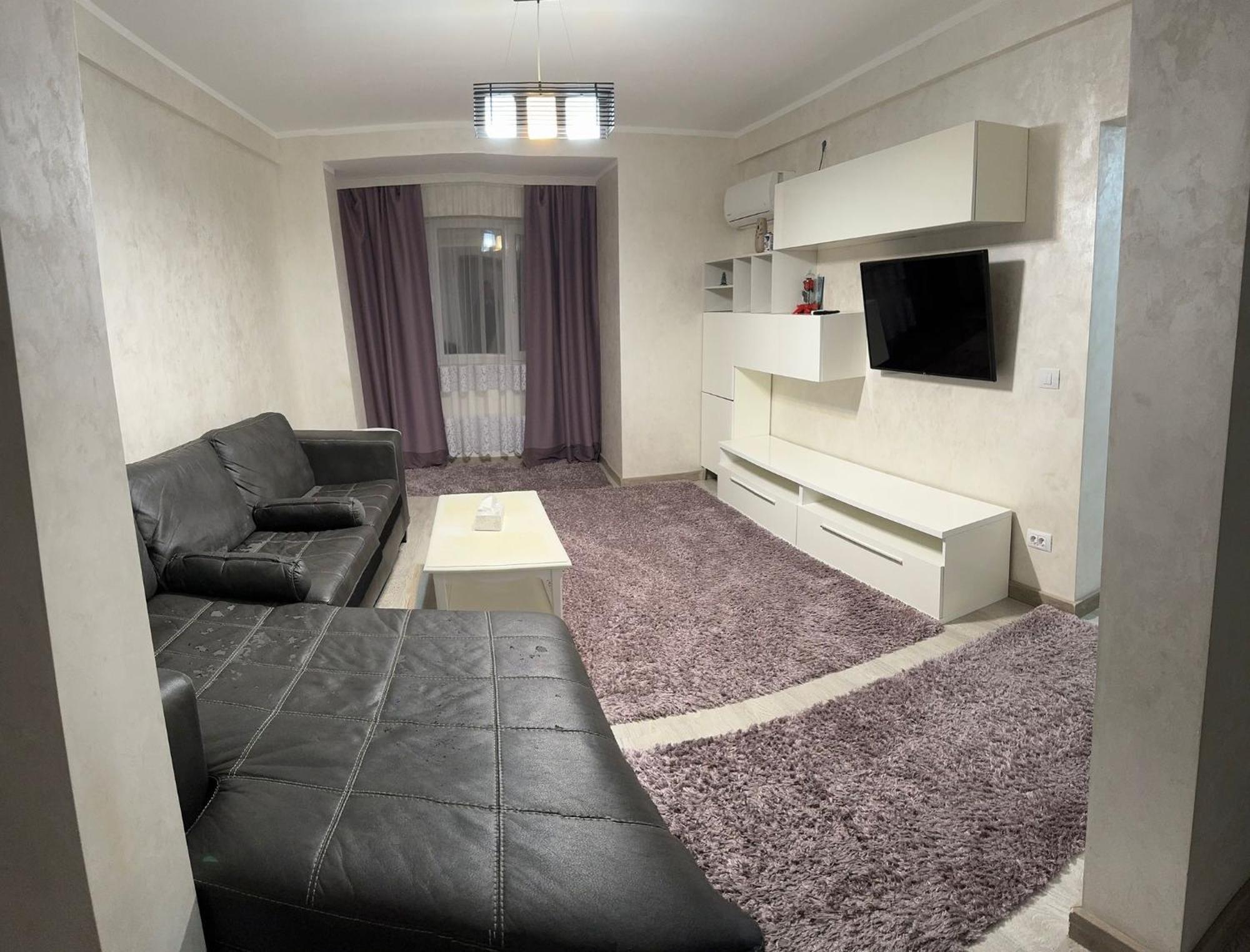 Apartment With 4 Rooms, Center Km Zero Bucharest, 4 Rooms, Minimum 4 Nights