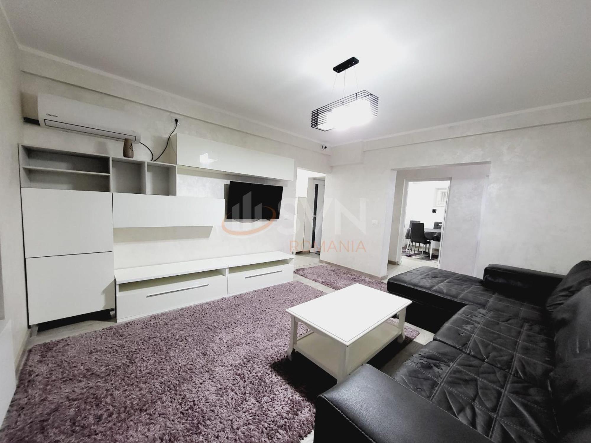 With 4 Rooms, Center Km Zero Bucharest, 4 Rooms, Minimum 4 Nights Apartment