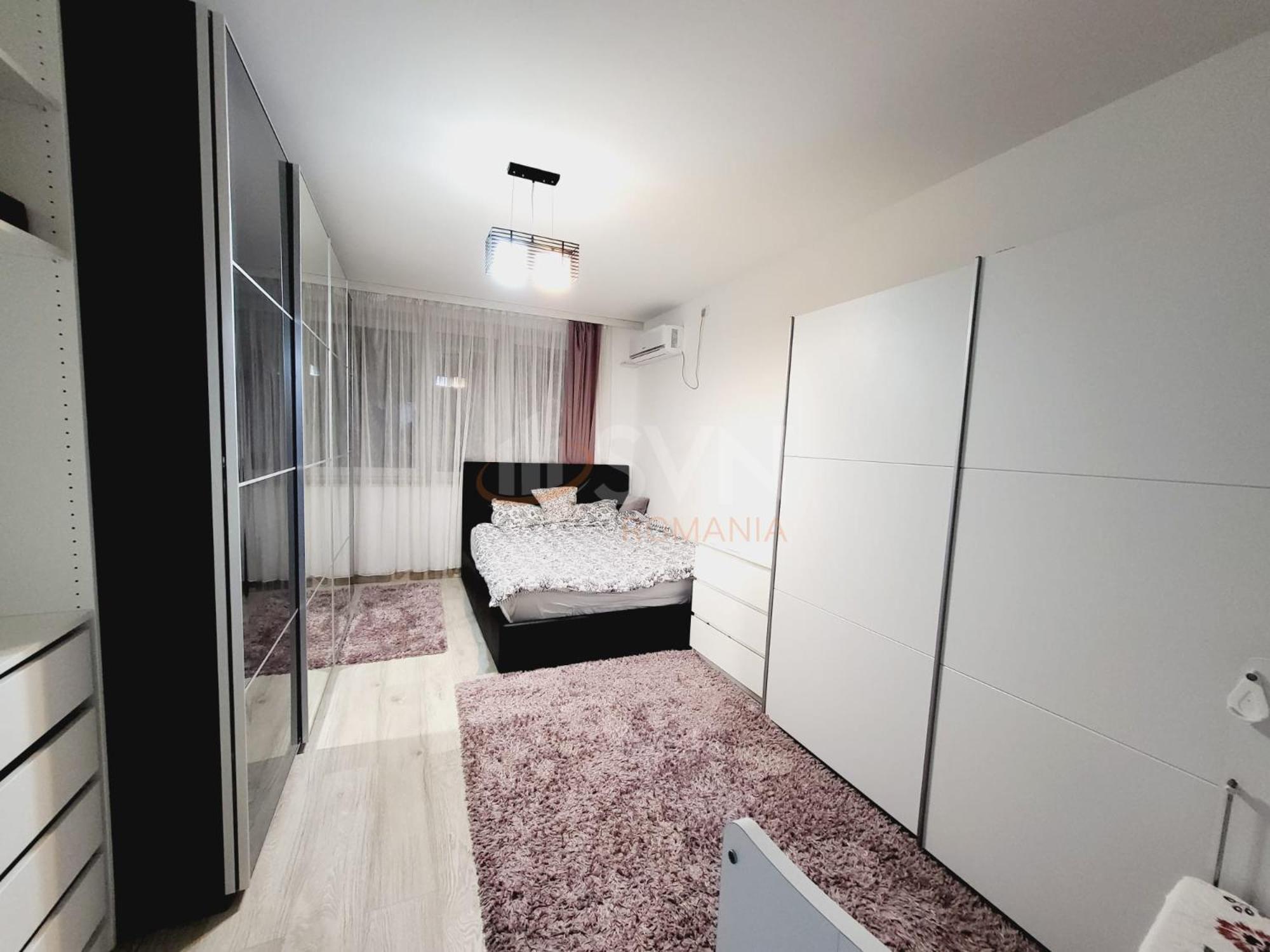 With 4 Rooms, Center Km Zero Bucharest, 4 Rooms, Minimum 4 Nights *