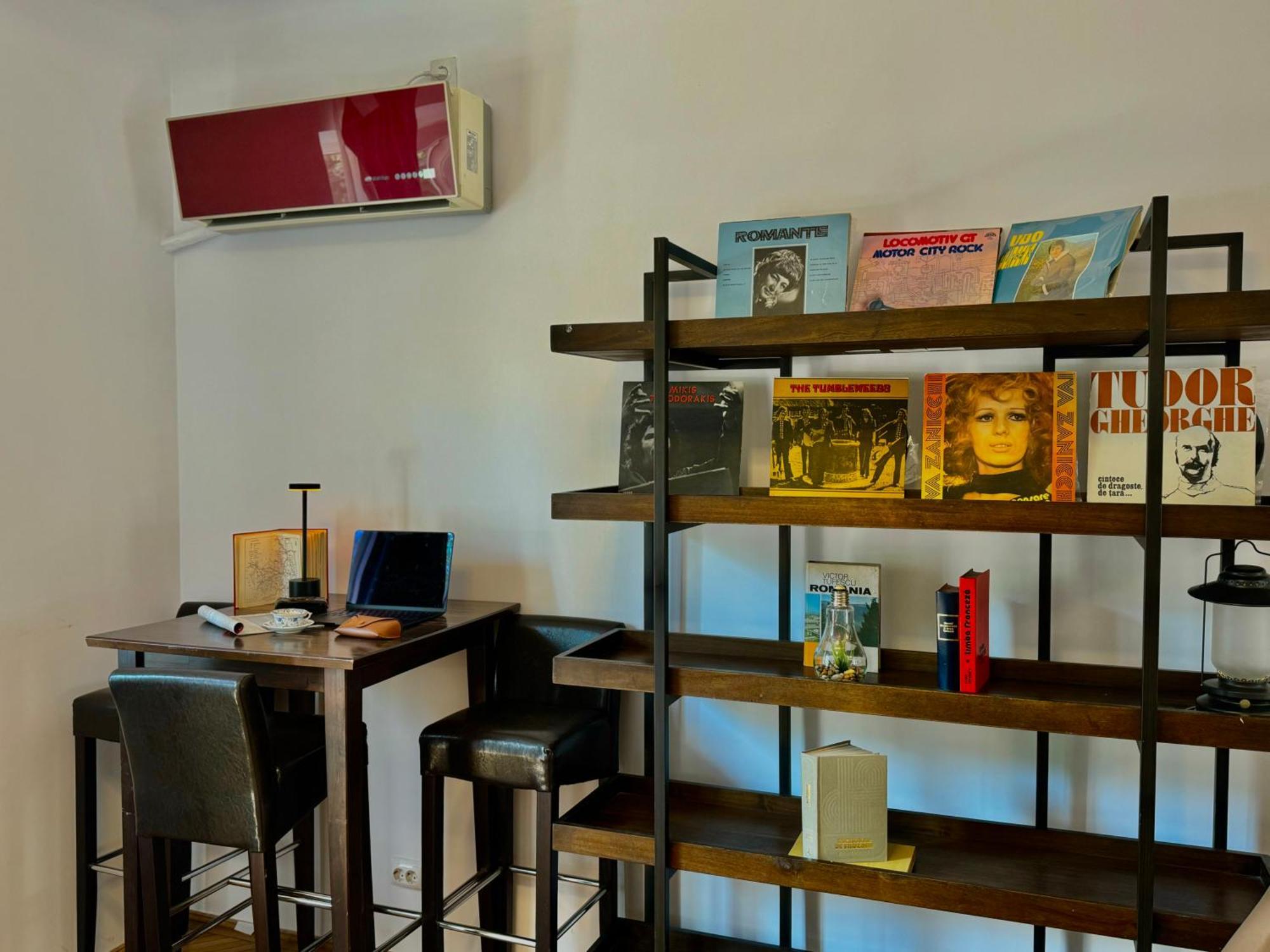 Elegant Getaway Calea Victoriei Bucharest