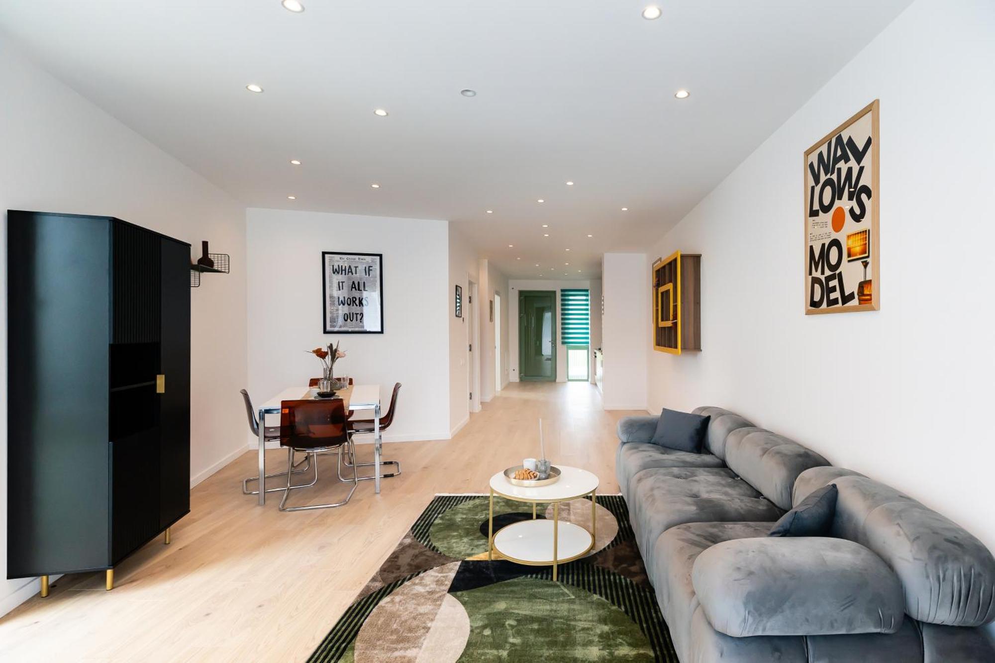 Roots One - Lakeview Escape With Balcony & Parking Bucureşti
