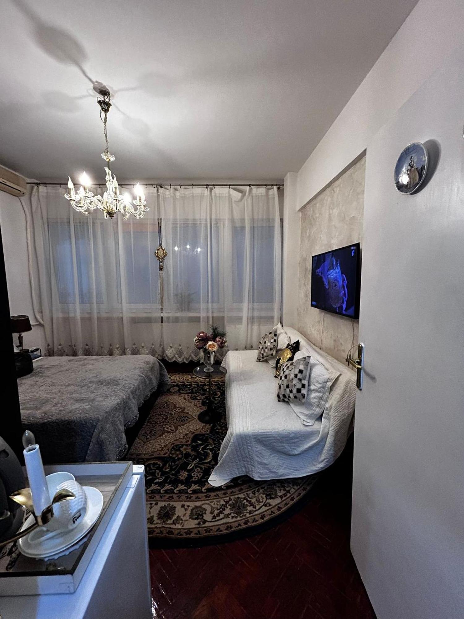 Mini Scala Apartament Bucureşti