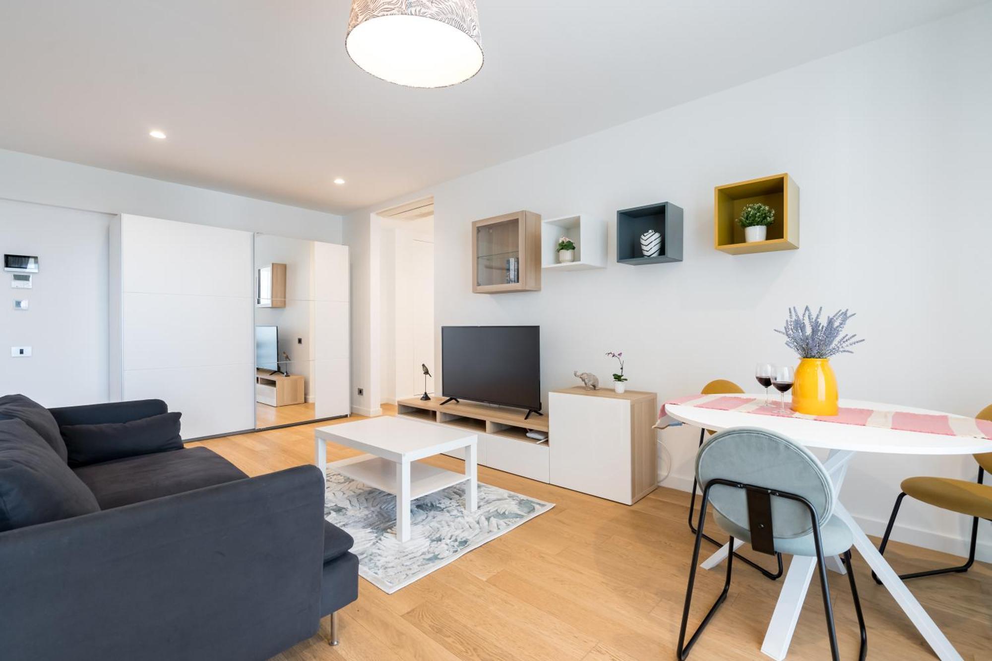 Luxury Near Promenada, 1br * Bucharest