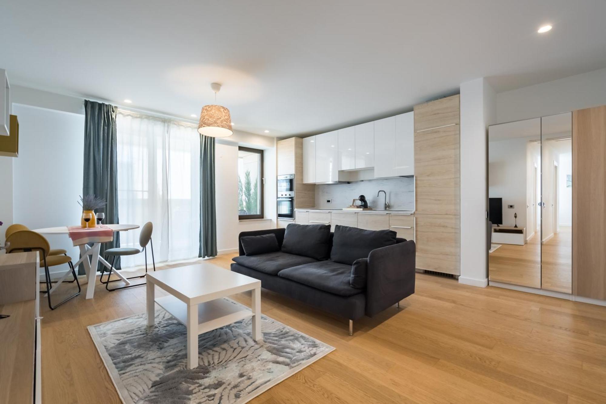 Luxury Near Promenada, 1br