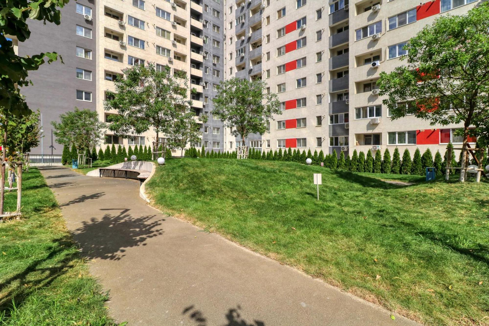 Homie - Private Parking - Self Check-in Bucharest