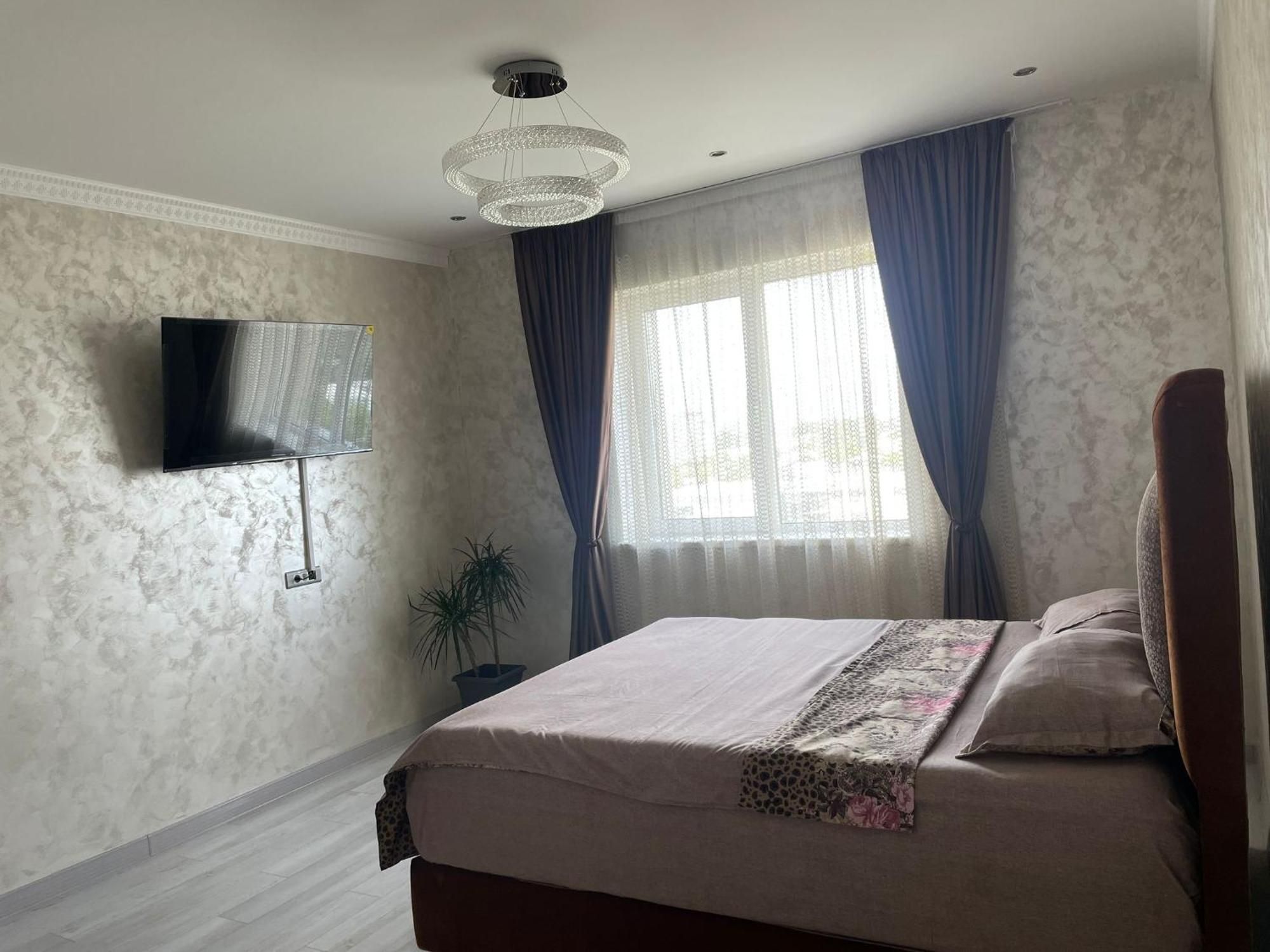 Gopo New * Bucharest