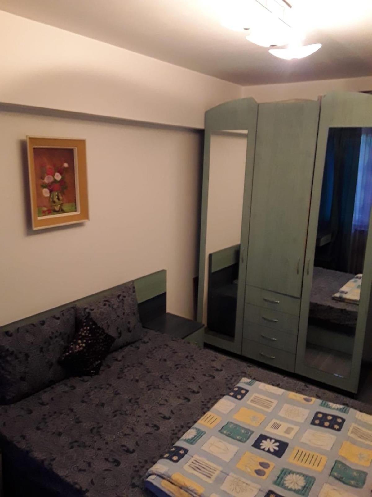Cozy In Downtown Apartment Bucharest