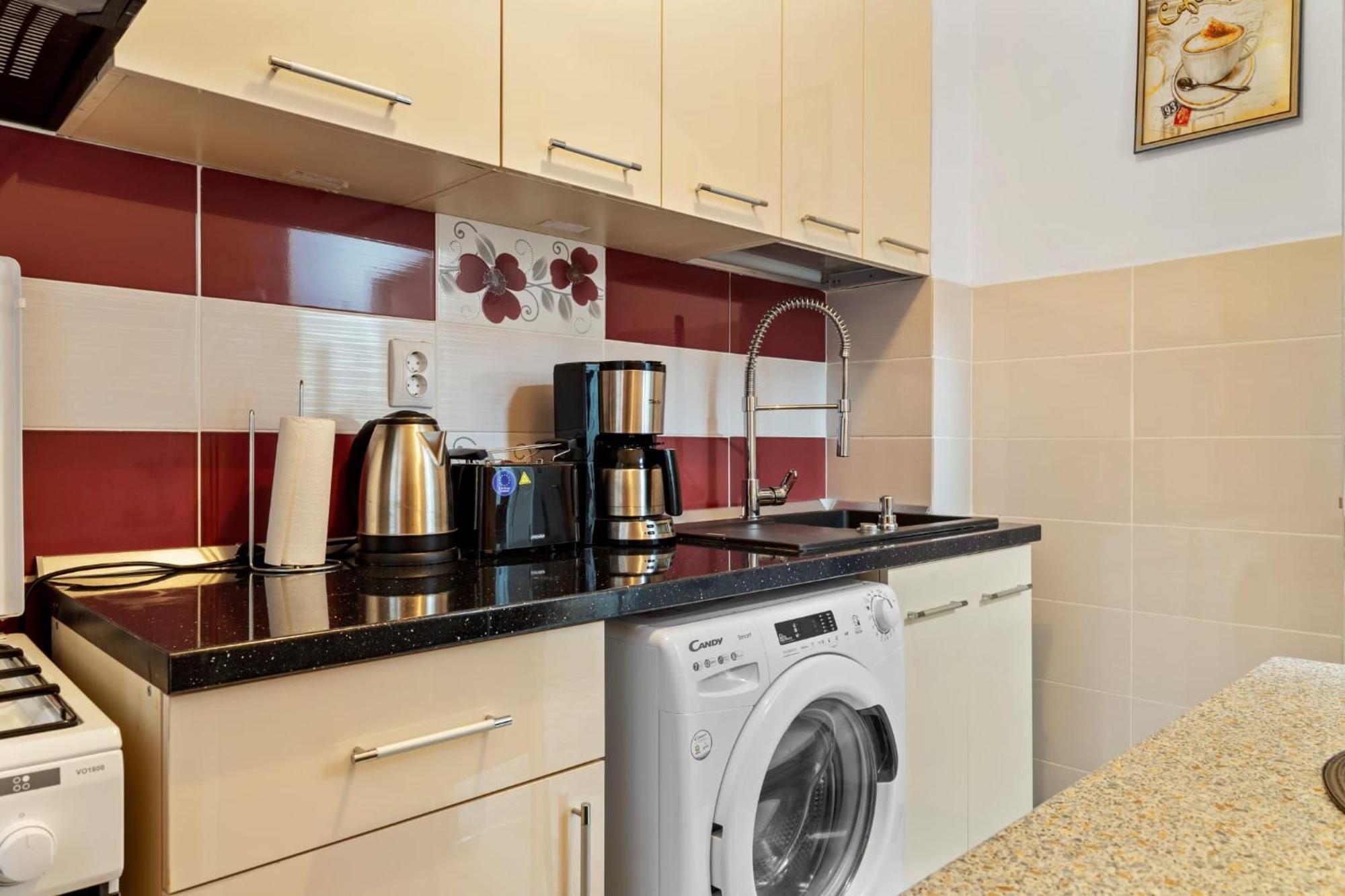 Apartment Tell - Cozy Quiet Bucharest