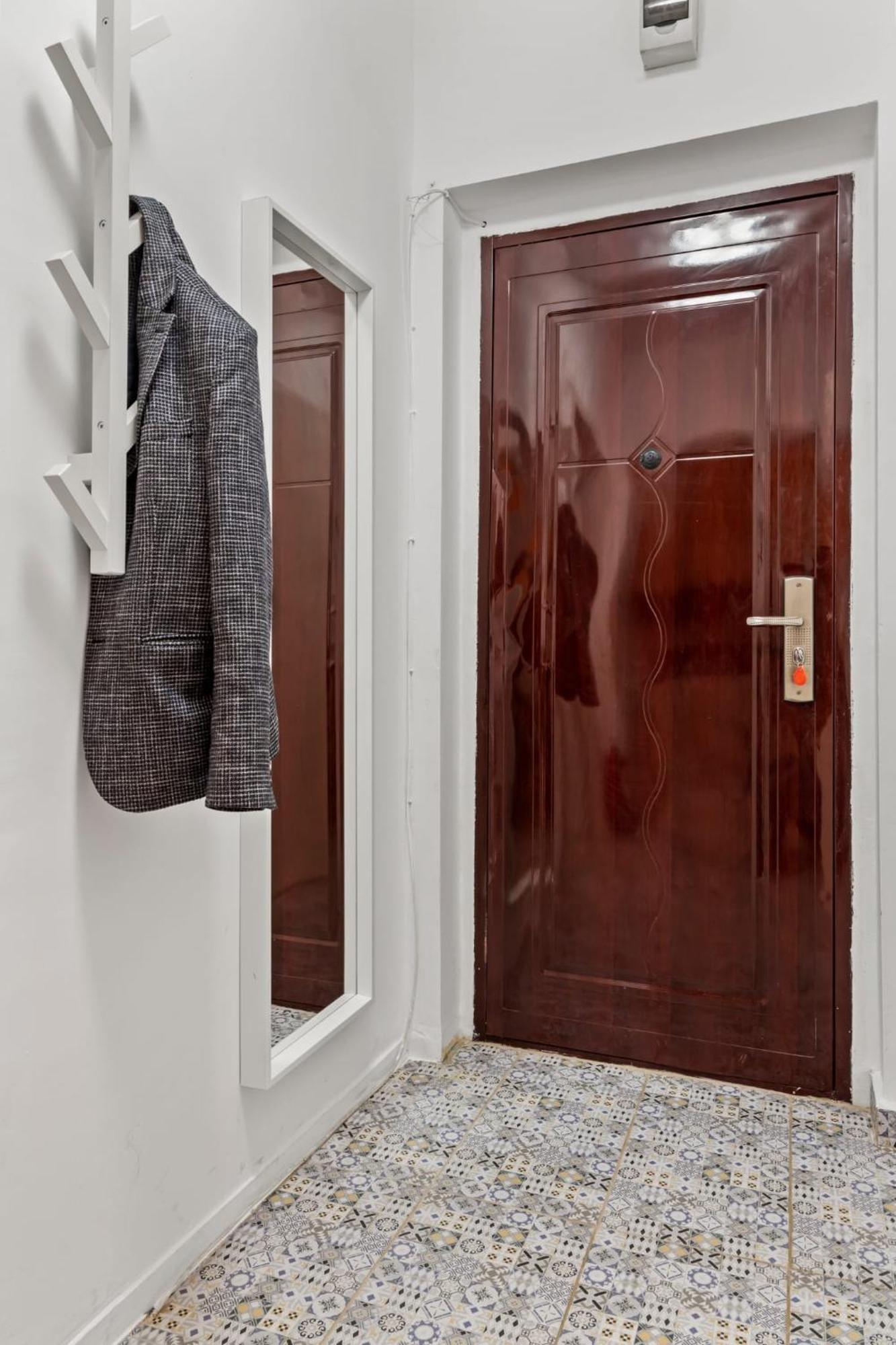 Apartment Tell - Cozy Quiet Bucharest