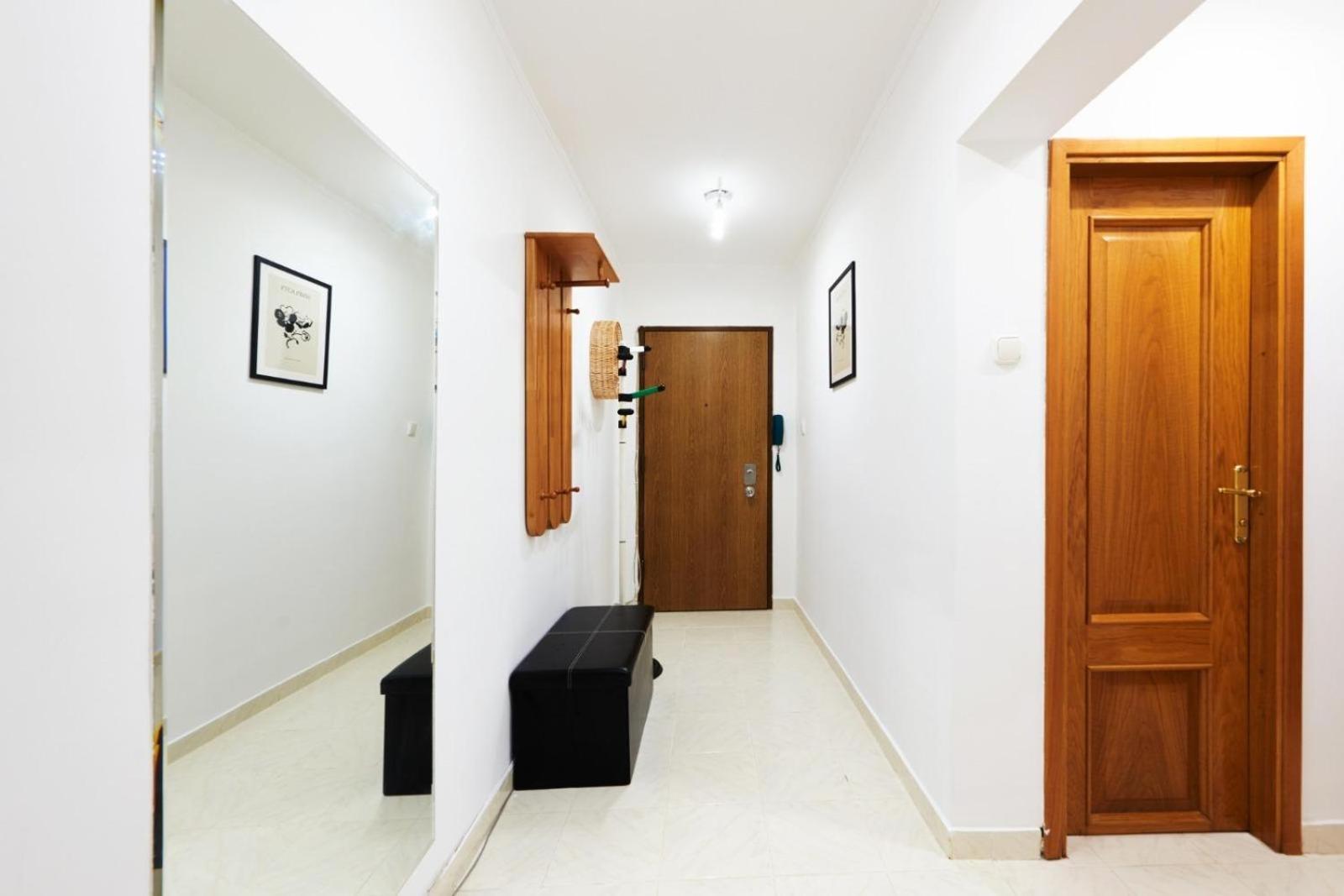Lazynest - 2br Near Piata Alba Iulia