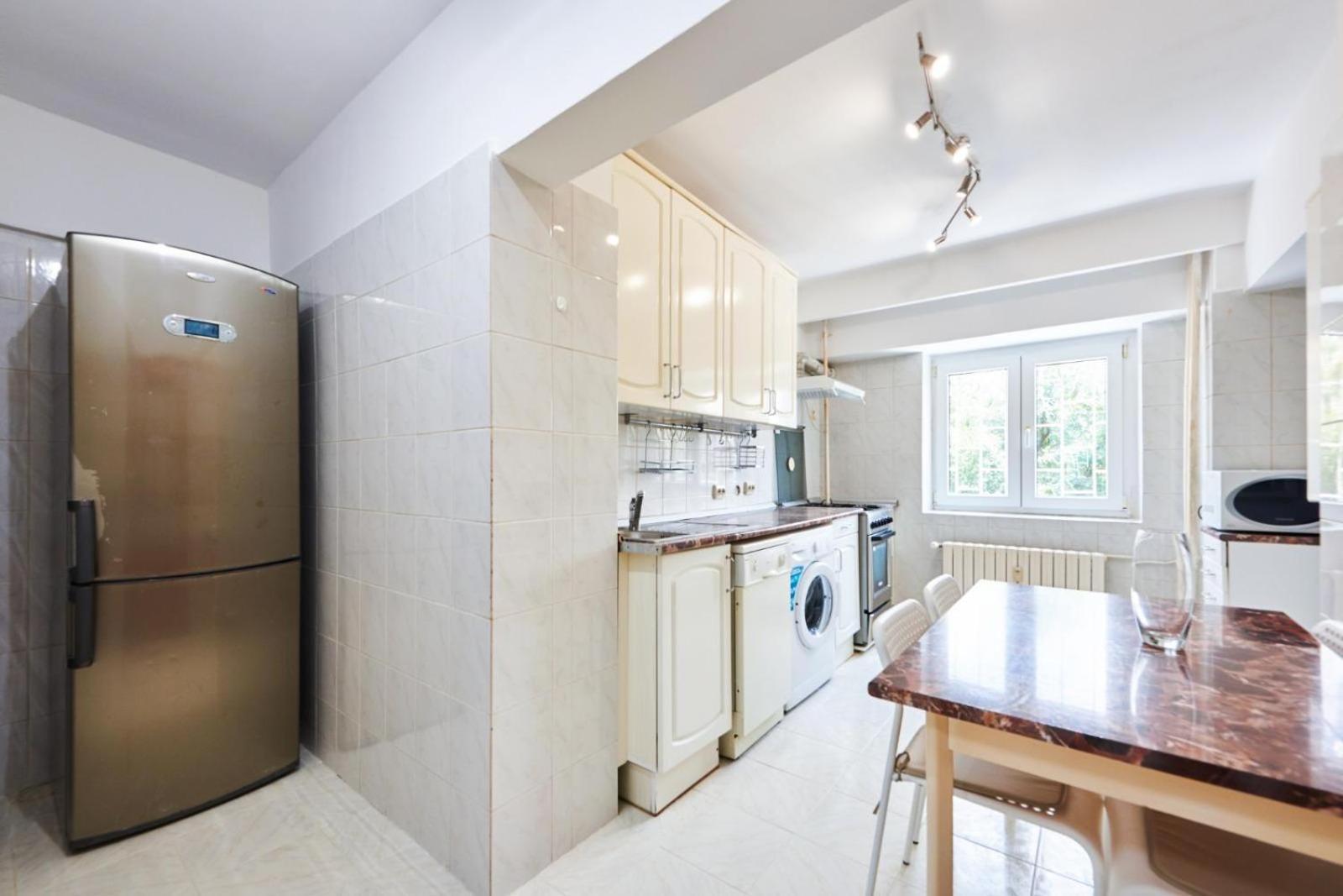 Apartment Lazynest - 2br Near Piata Alba Iulia