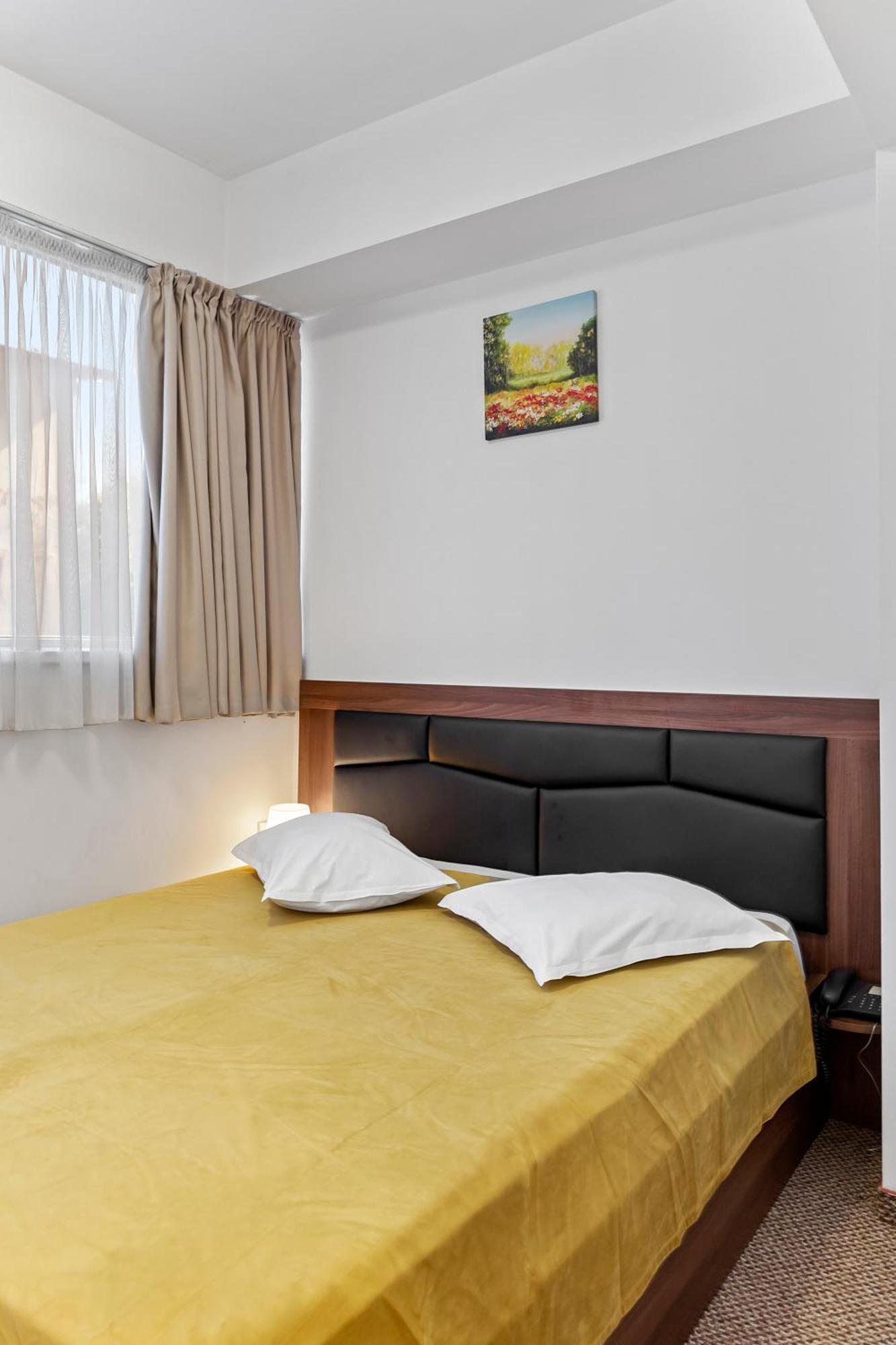 Hotel Lina Bucureşti