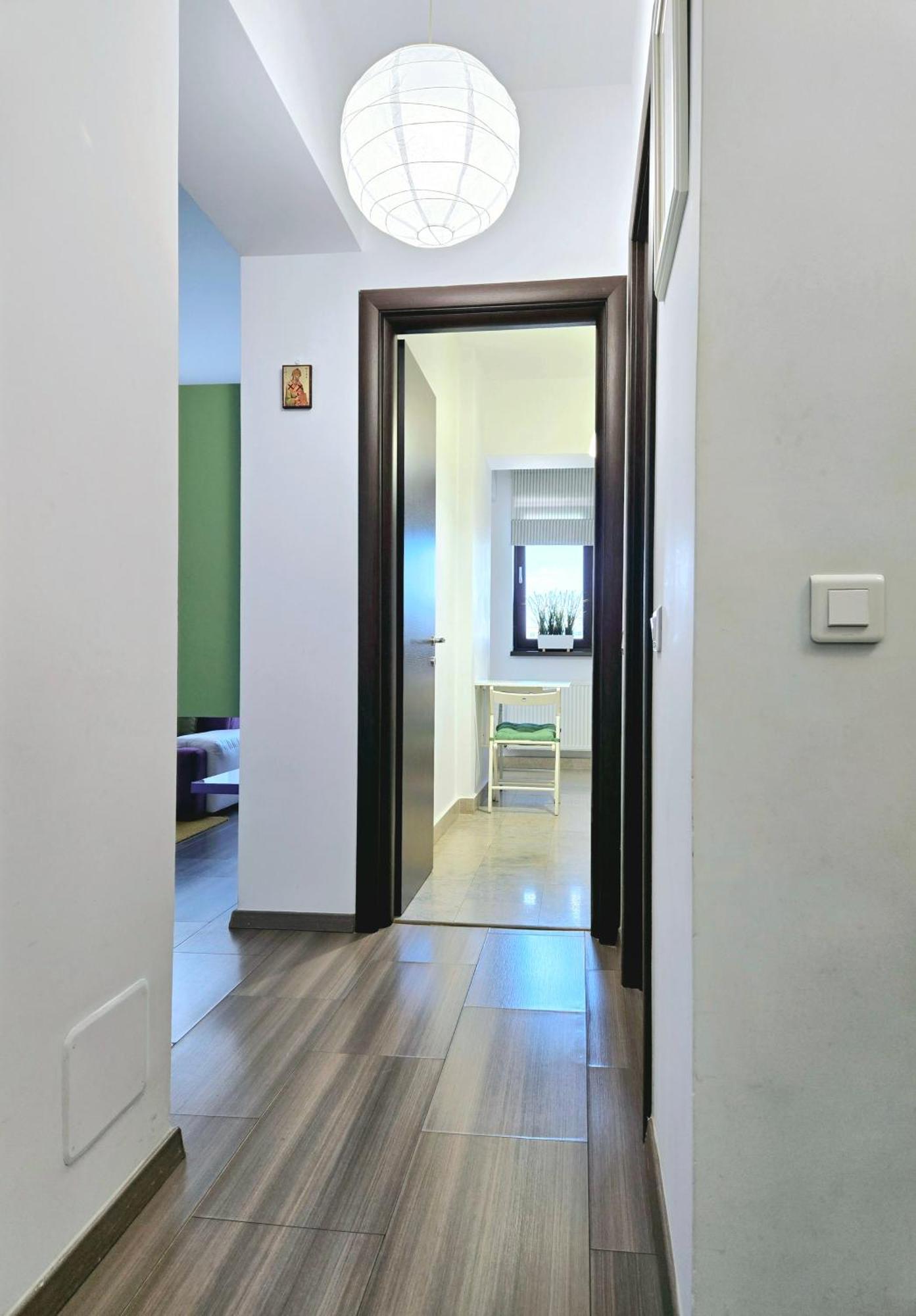 Vr2 * Bucharest