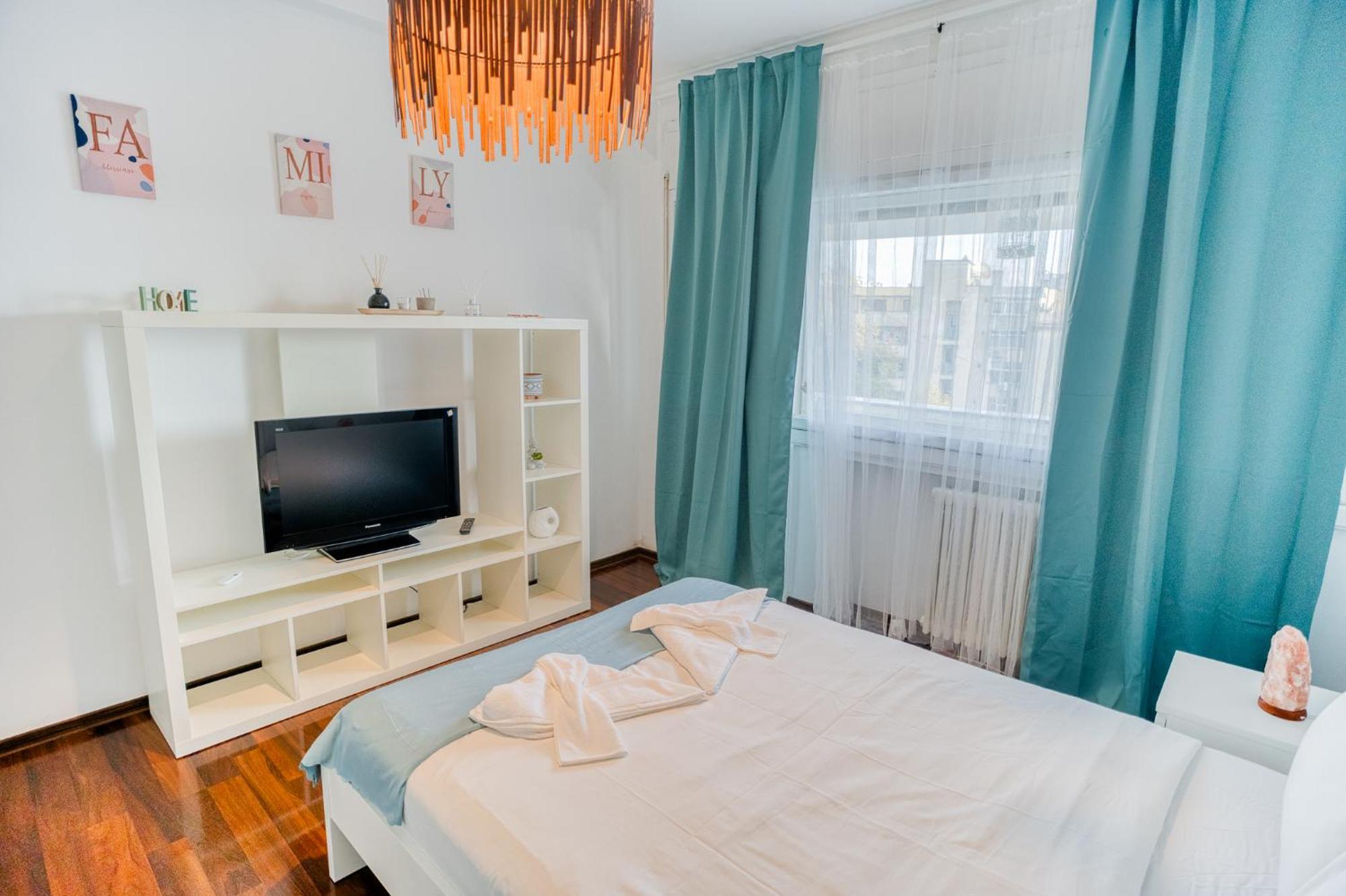 Hacienda Romana - Center 2bdr Apartment Bucharest