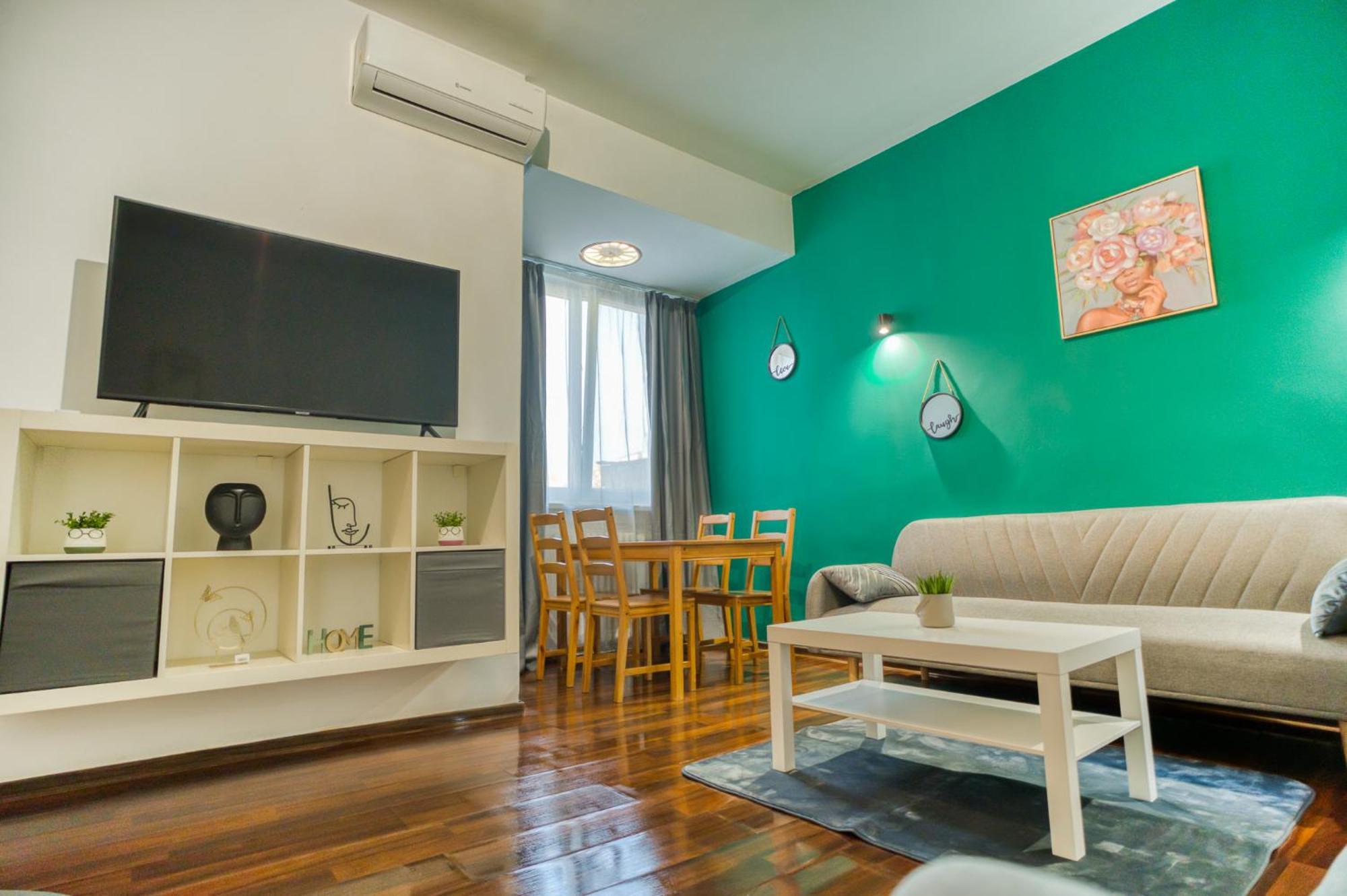Hacienda Romana - Center 2bdr *