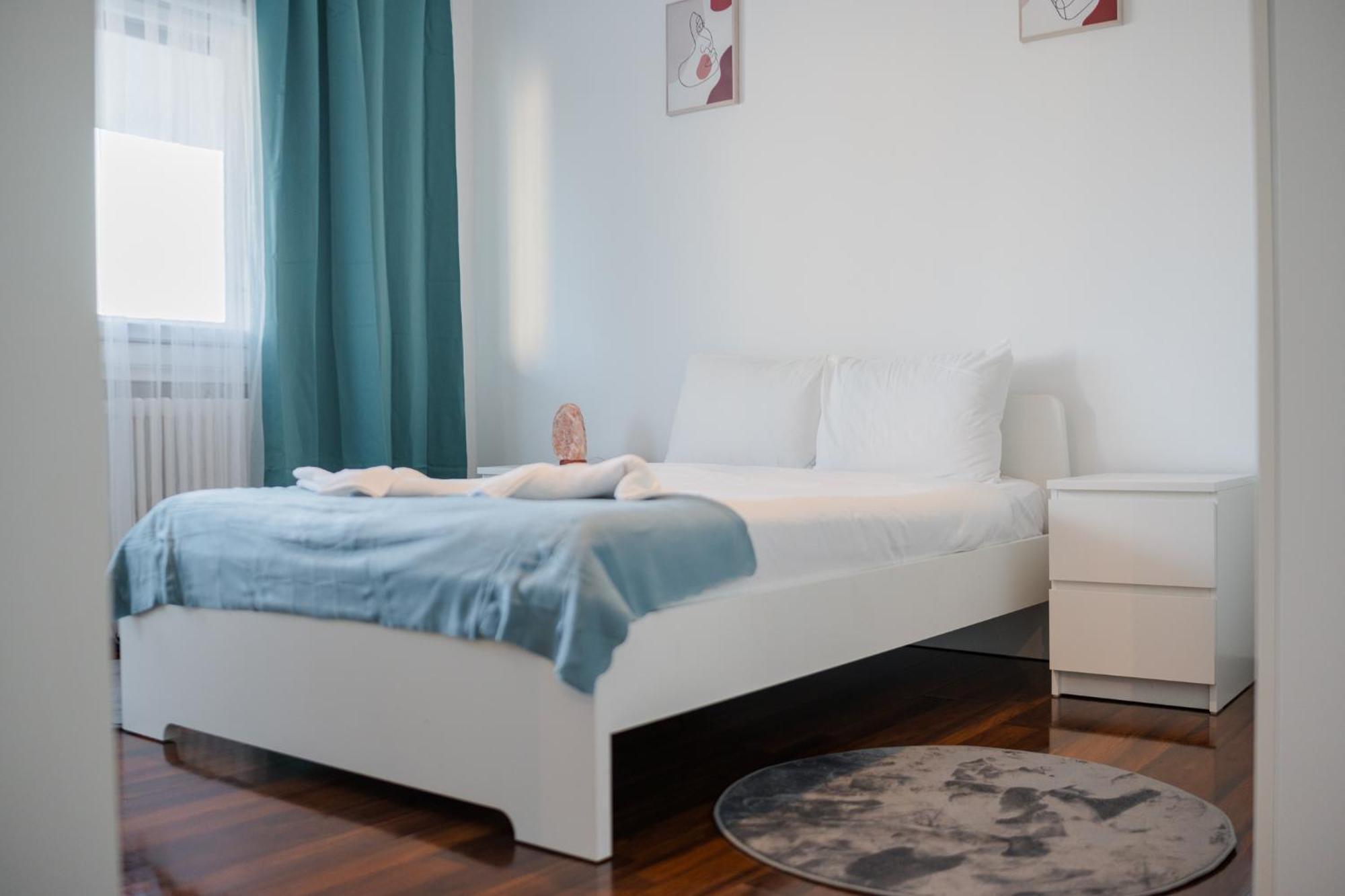 Hacienda Romana - Center 2bdr Apartment Bucharest