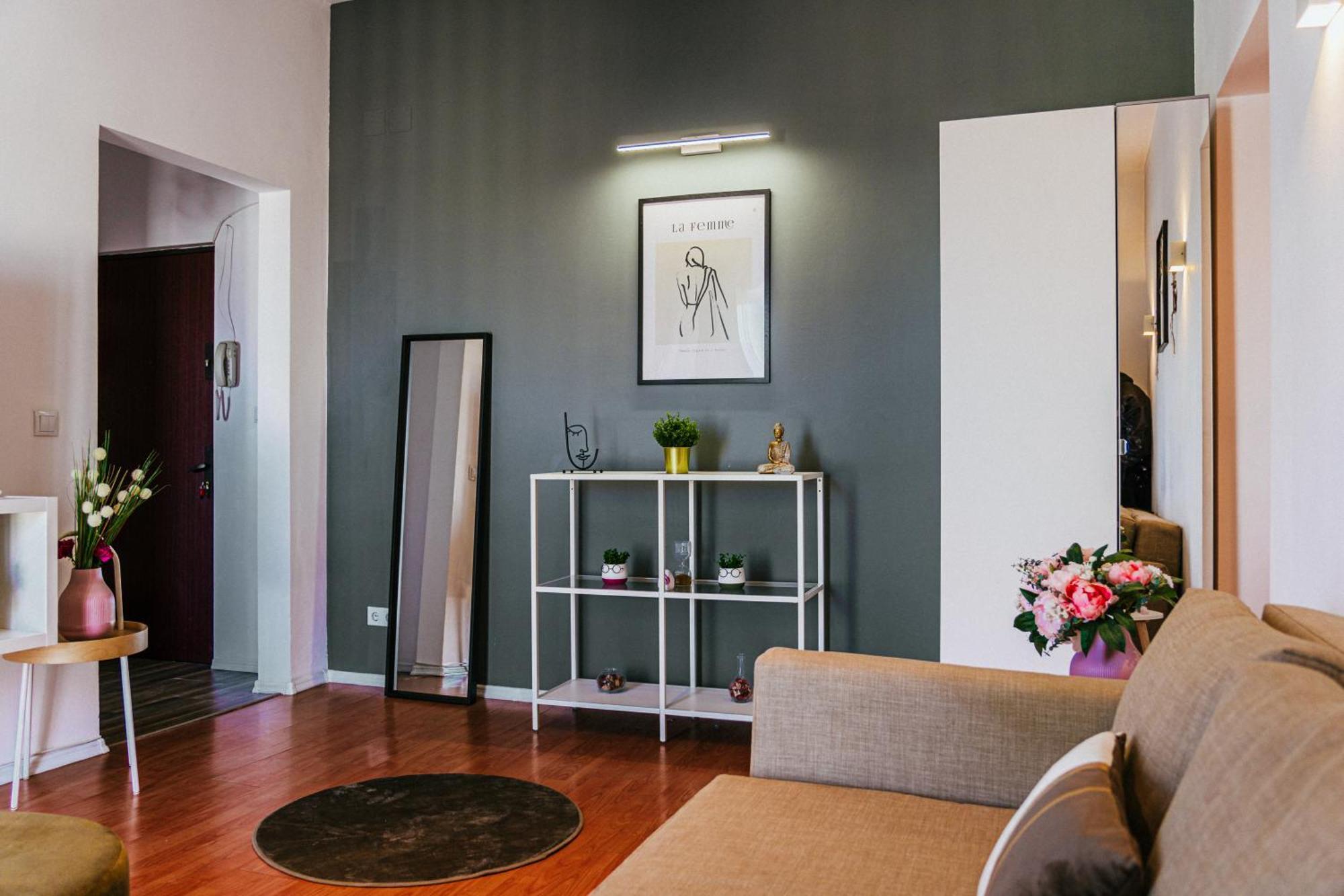 Apartment Hacienda Doamnei - Modern Old Town Studio Bucharest