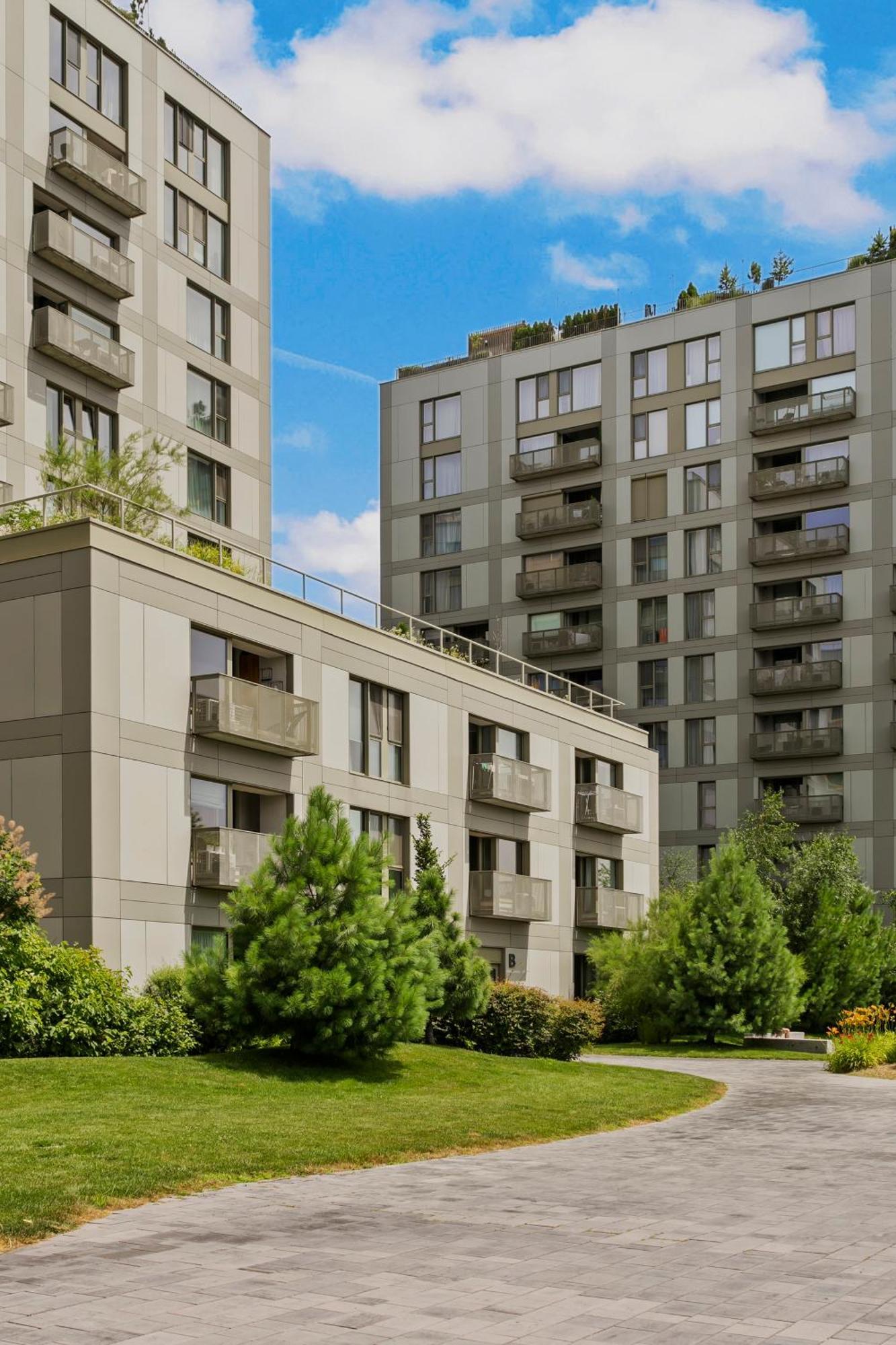 Mido Aviatie Park With Private Parking & Self Check-in Apartament *