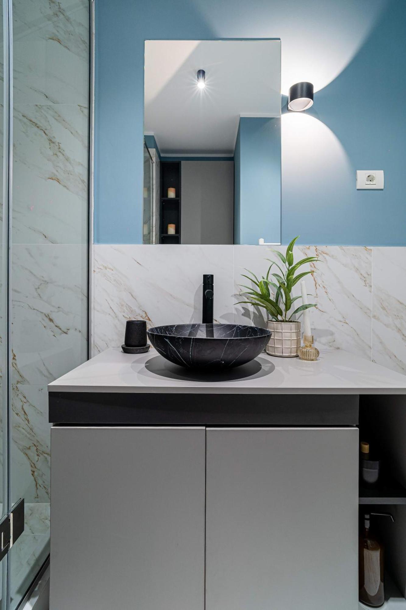 Celestial Azure - Tranquil 1br In Piata Universitatii Apartamento Bucareste