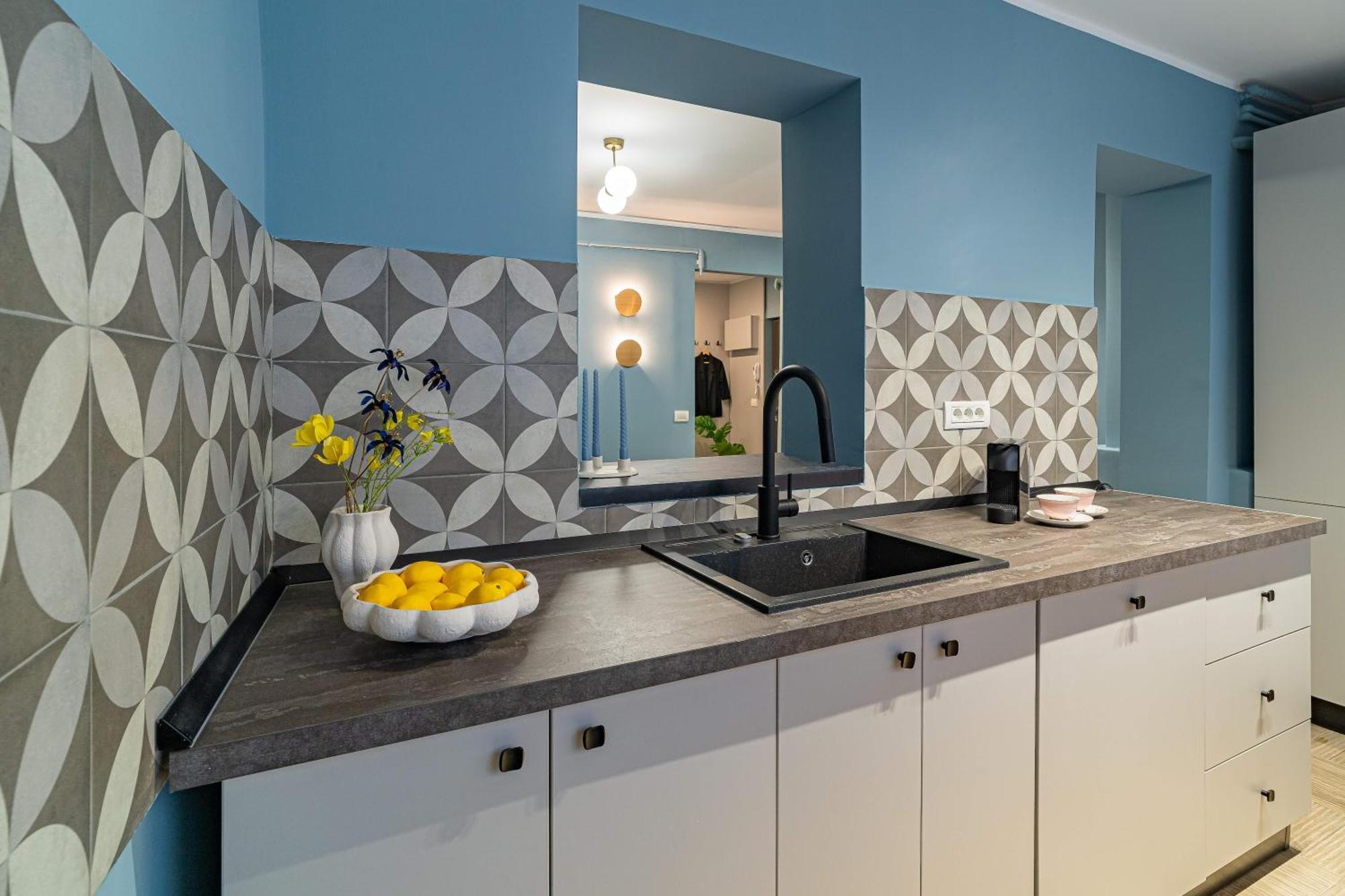 Apartamento Celestial Azure - Tranquil 1br In Piata Universitatii *