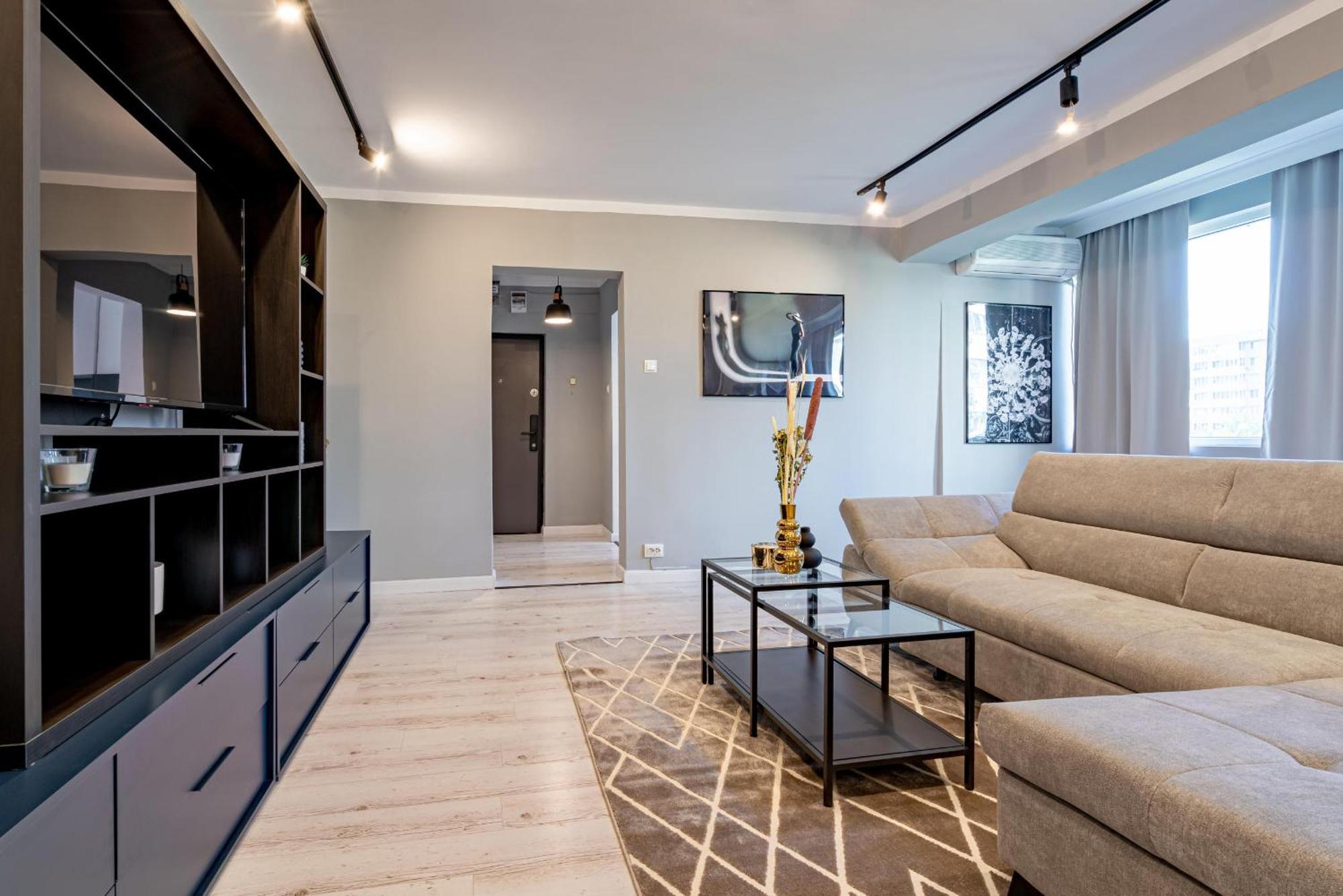 Stylish Comfort - 2br In Vibrant East *