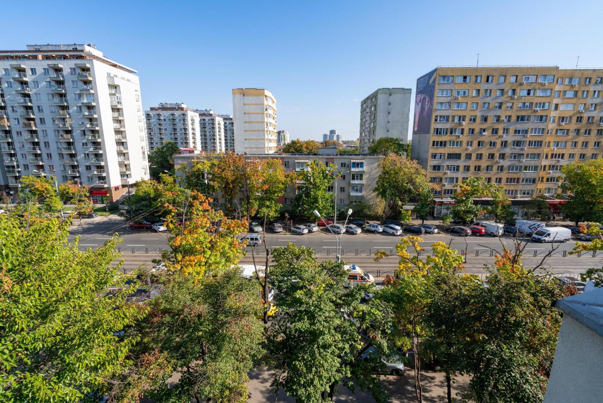 Stylish Comfort - 2br In Vibrant East * Bucharest