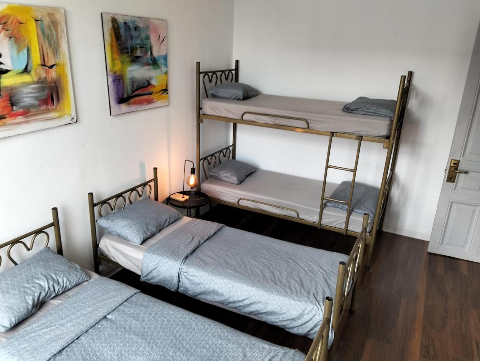 Hostel Antique *