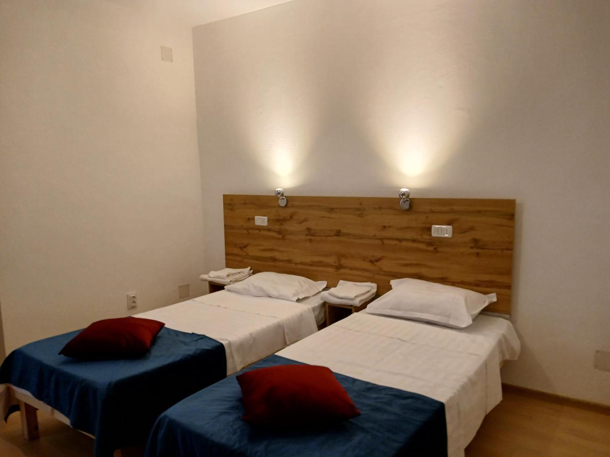Homestay Center Walk Bucharest