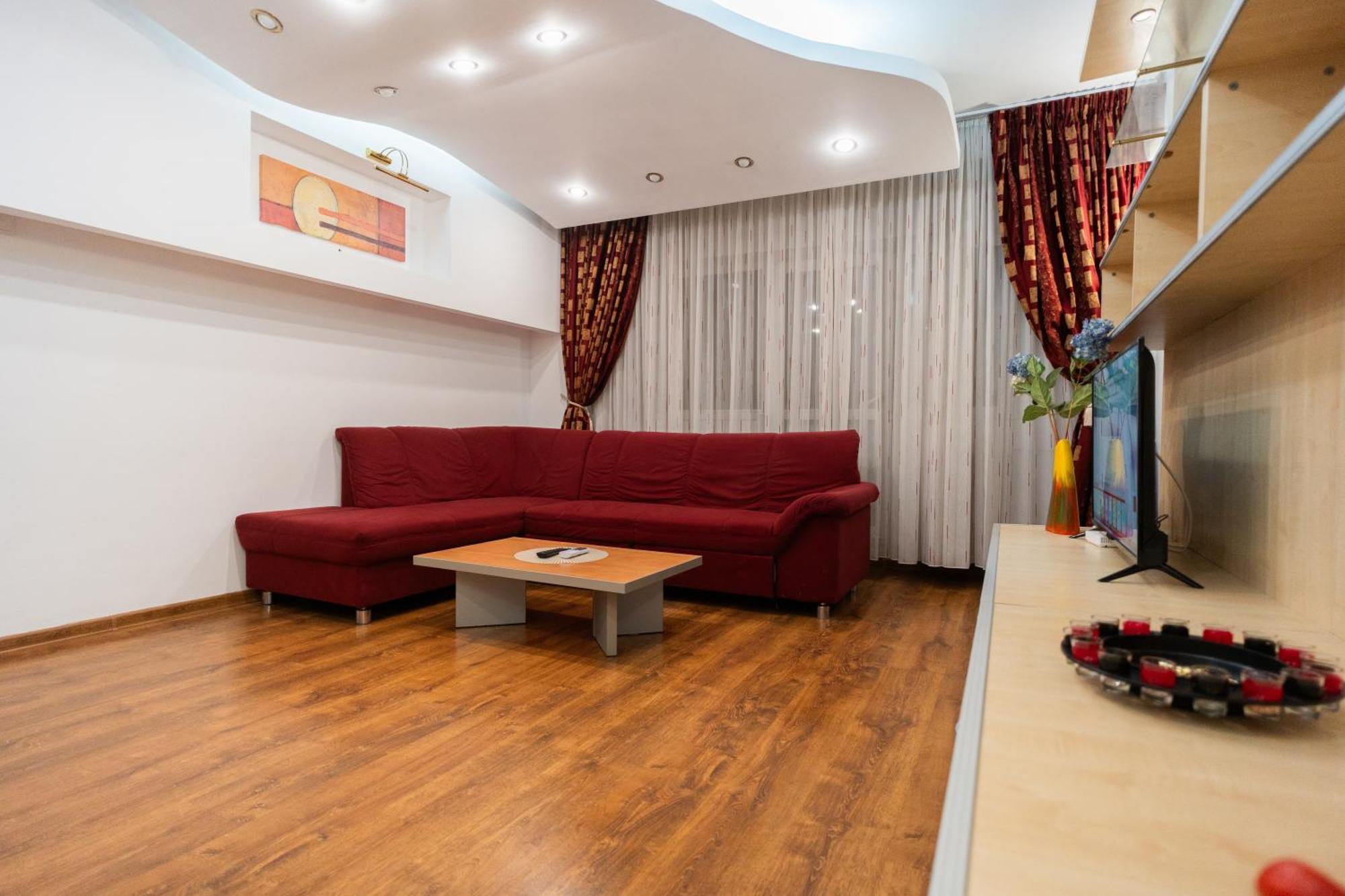 Ultra Central Retreat - Palace Of Parliament View Apartment Bucharest